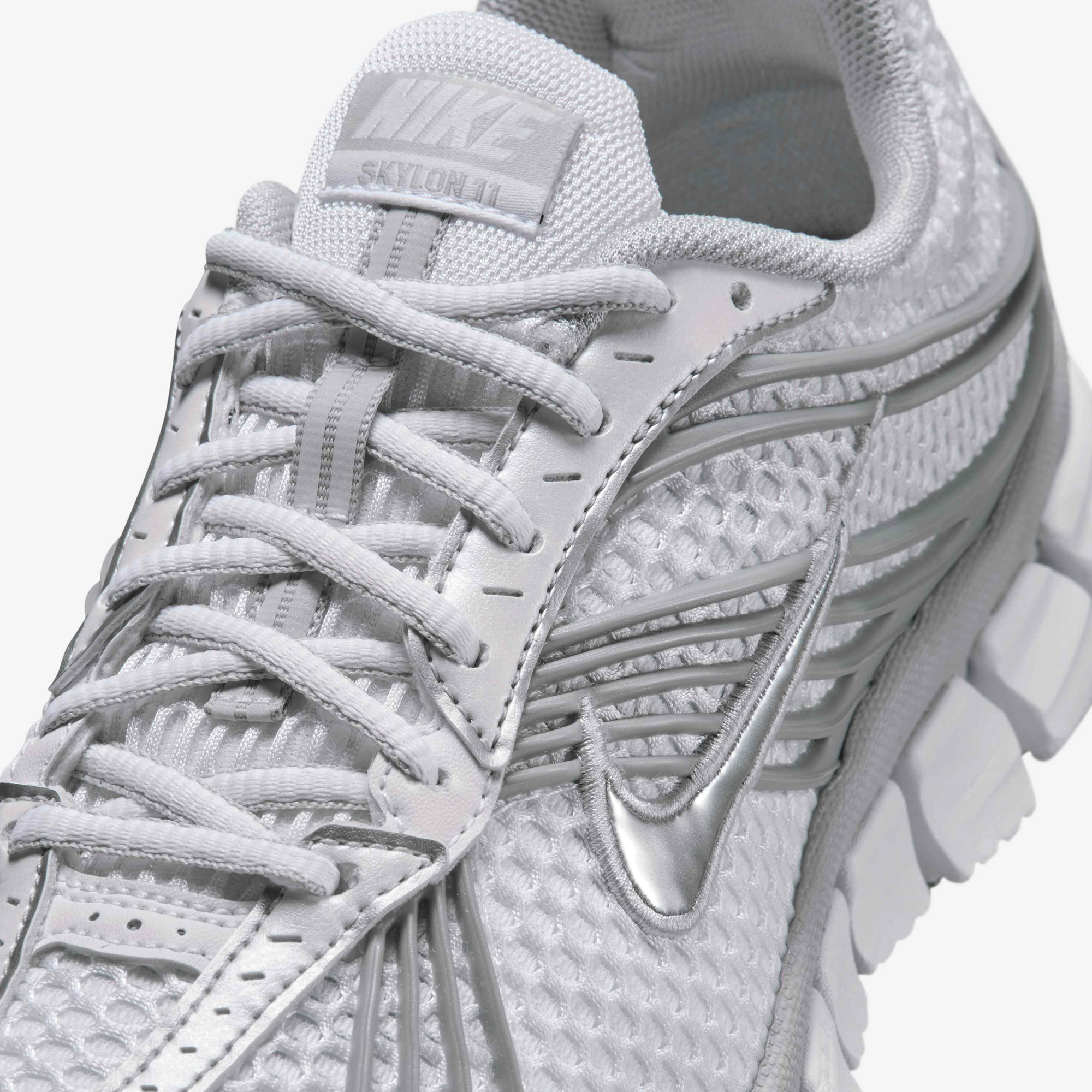 Zoom image