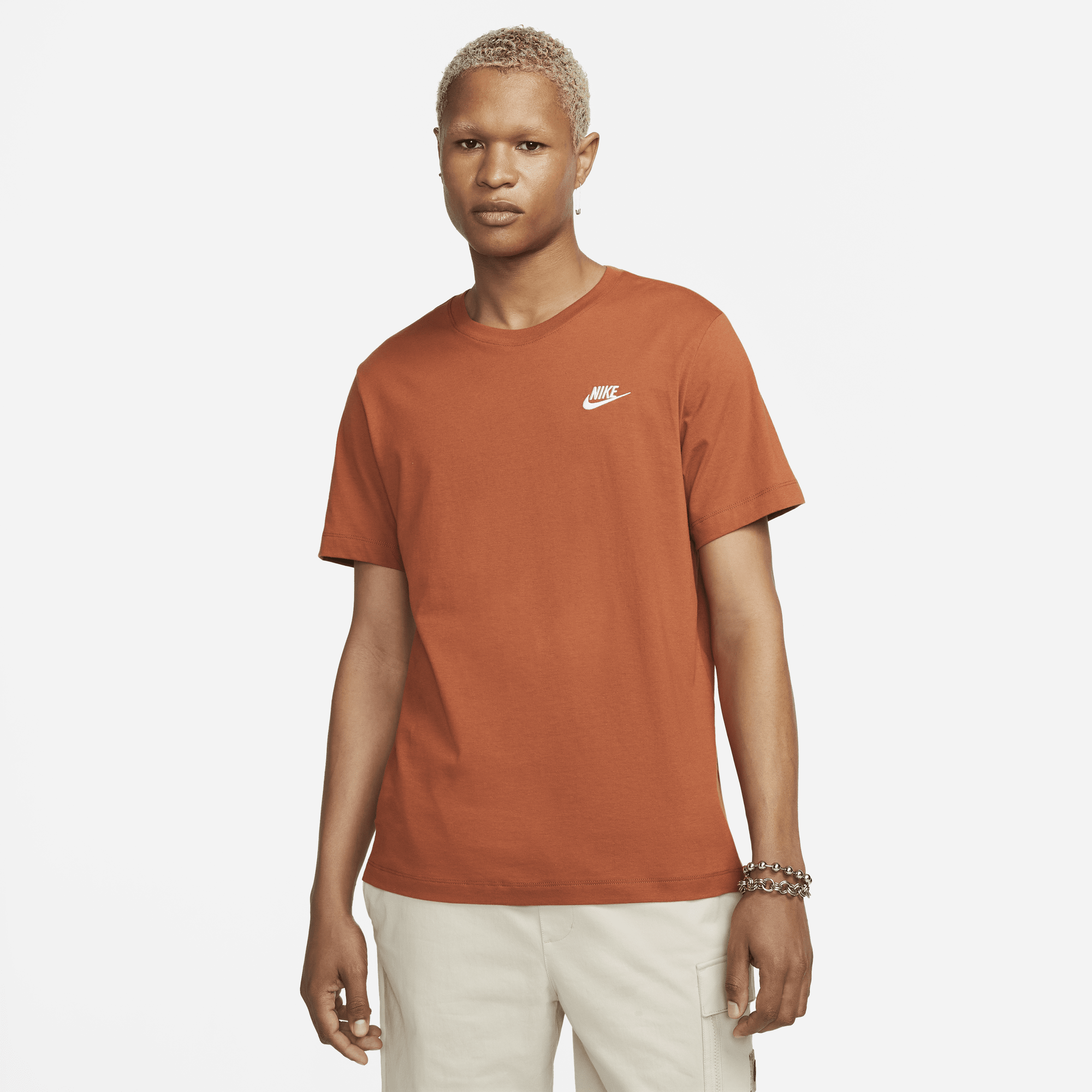 Shop Sportswear Club Men s T Shirt Nike UAE