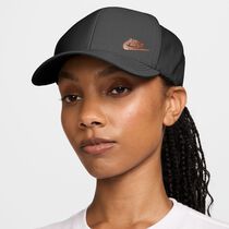 Nike Dri-FIT Club