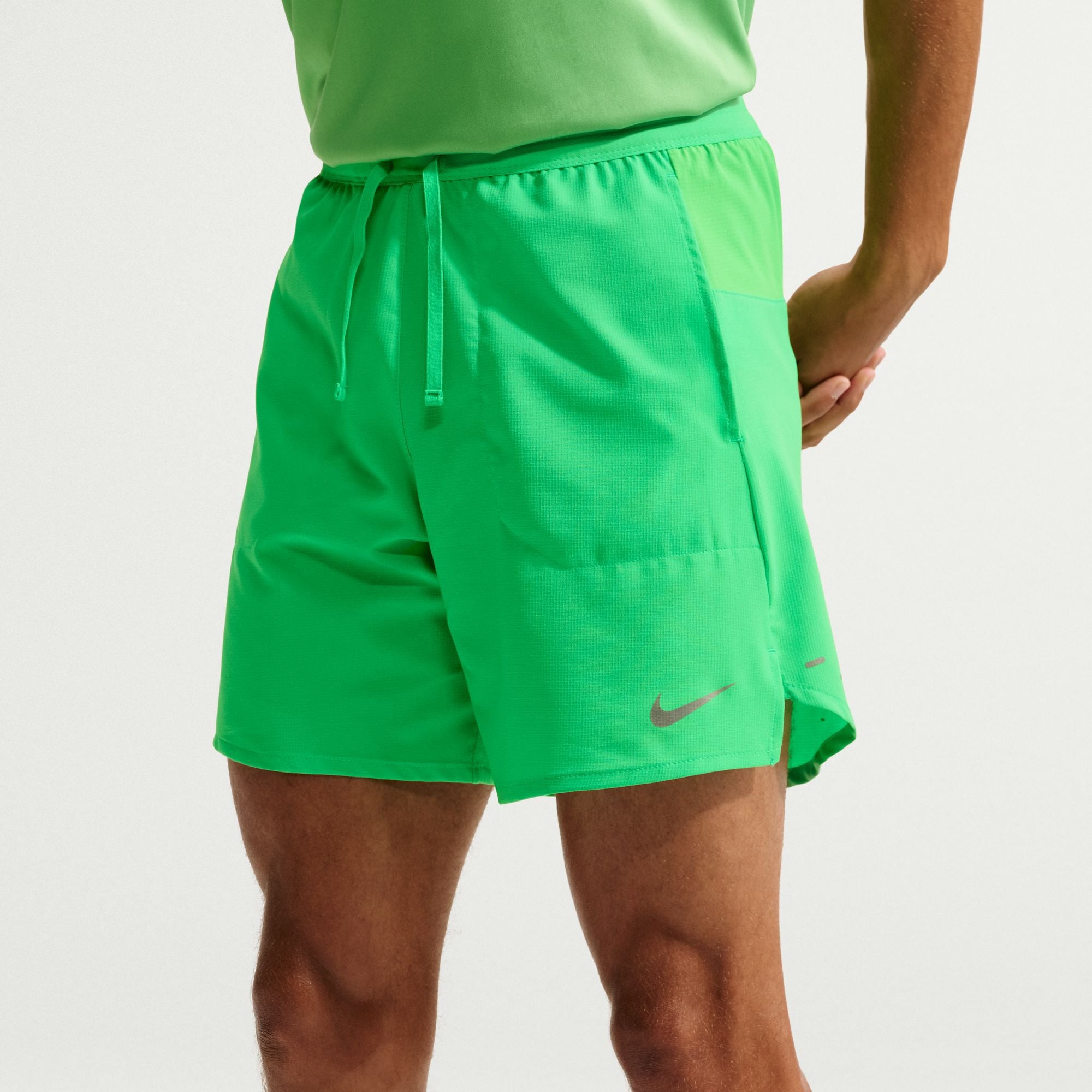 Nike Stride image number 2