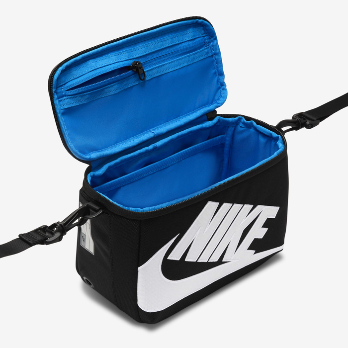 Nike image number 4 Nike image number 4