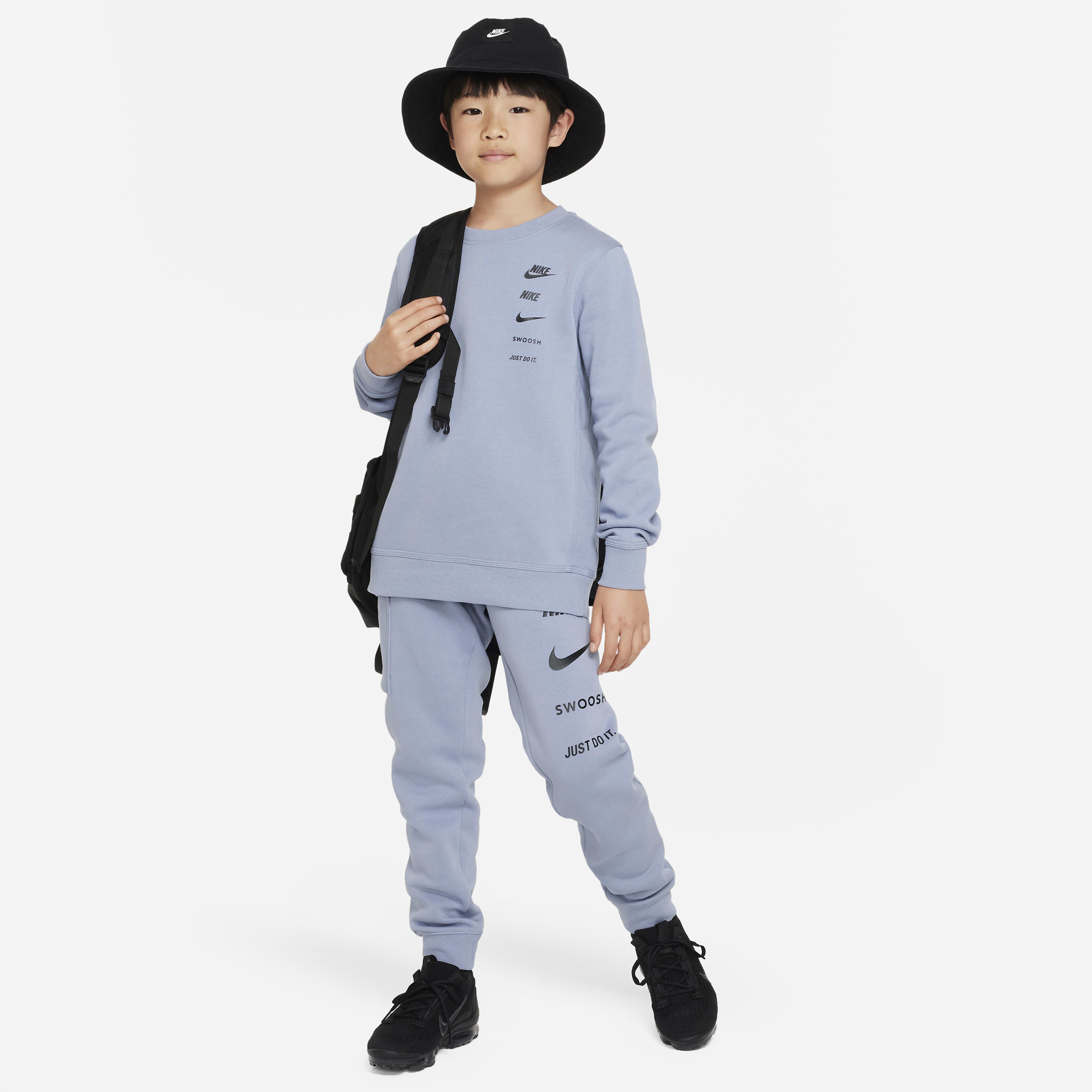 Nike Sportswear Standard Issue image number 3