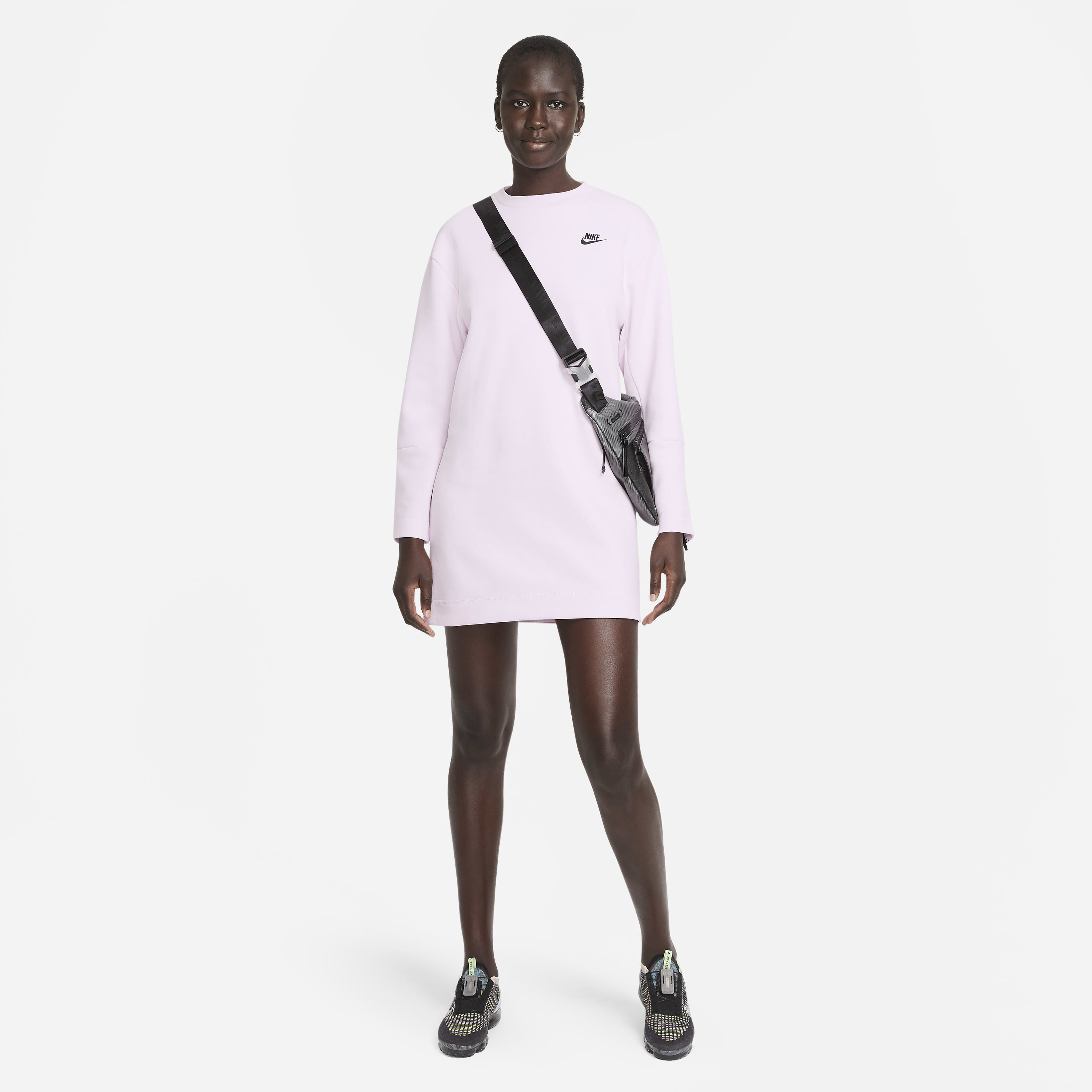 فستان سبورتسوير تك فليس اسينشال للنساء image number 4