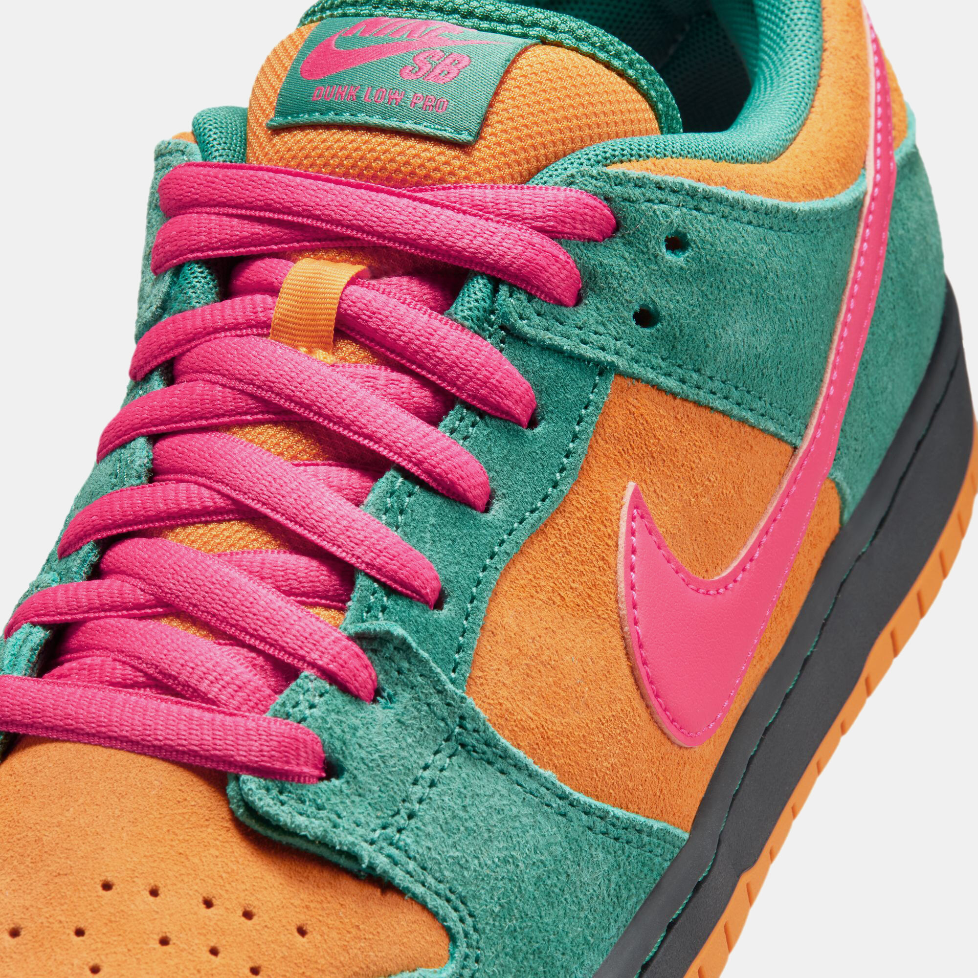 Nike SB Dunk Low Pro image number 9