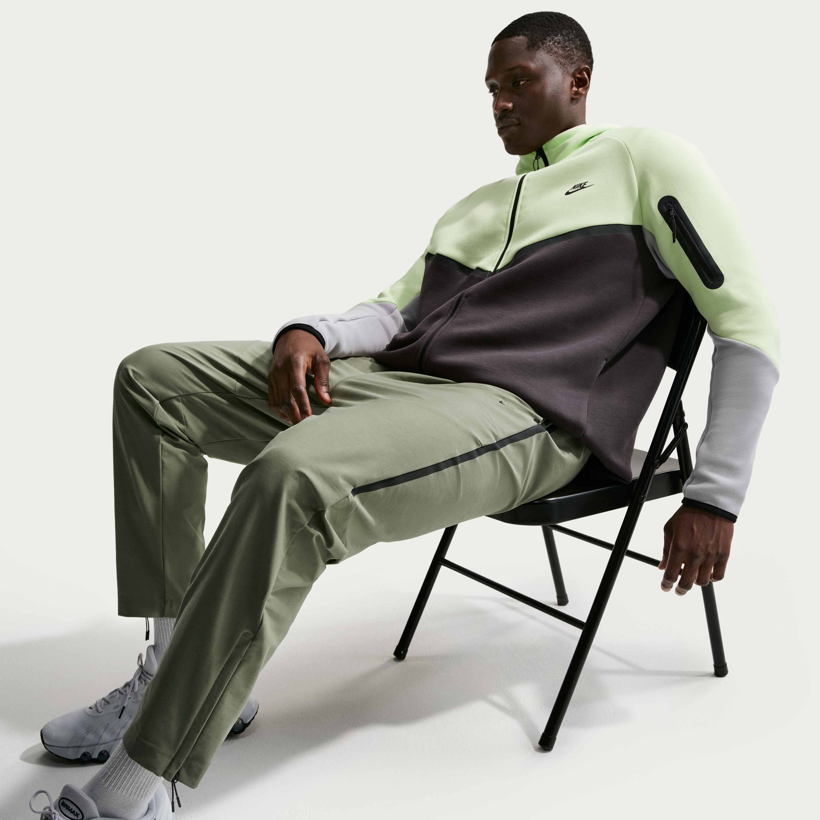 Nike Tech image number 10