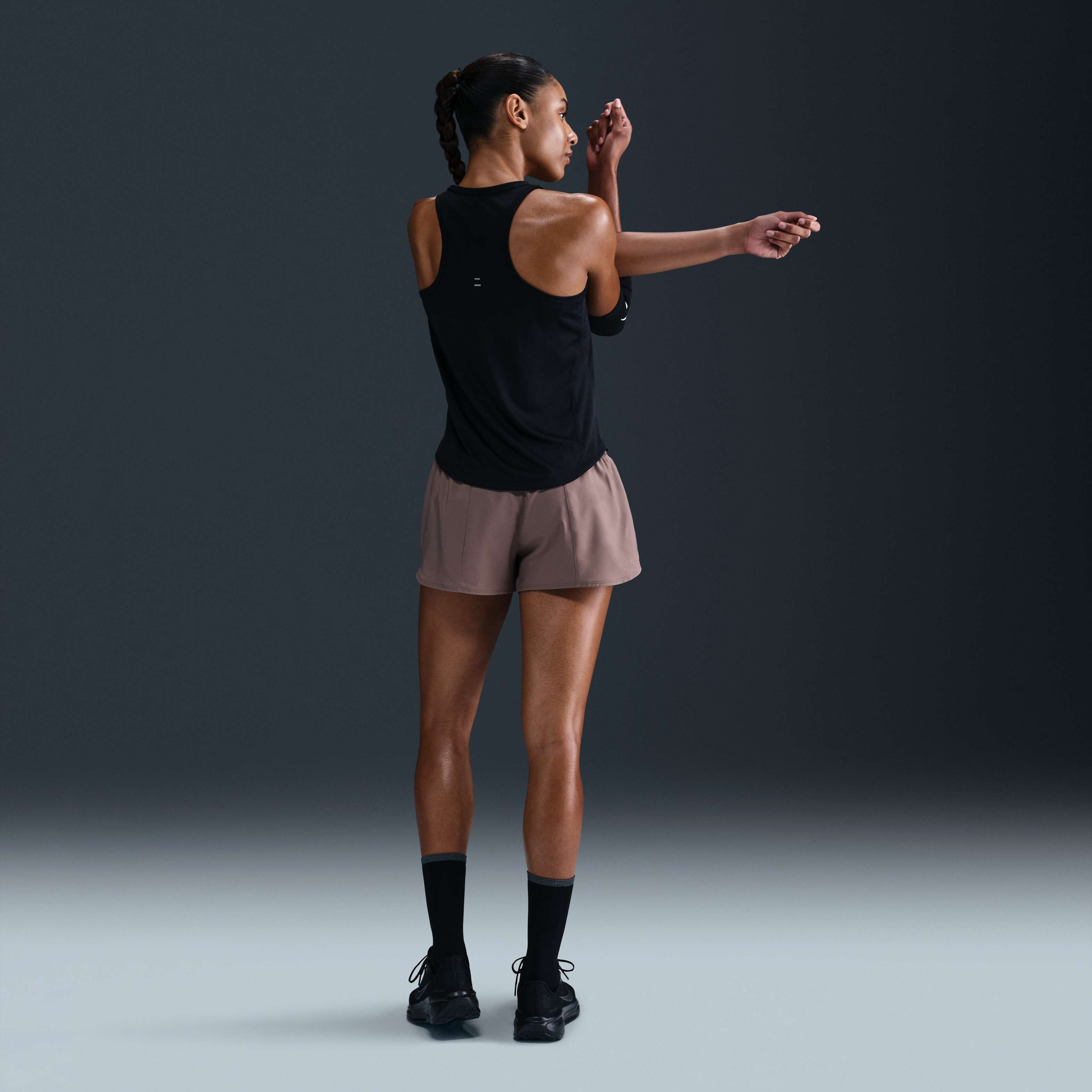 Nike Tempo image number 4