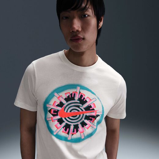 نايكي سبورتسوير