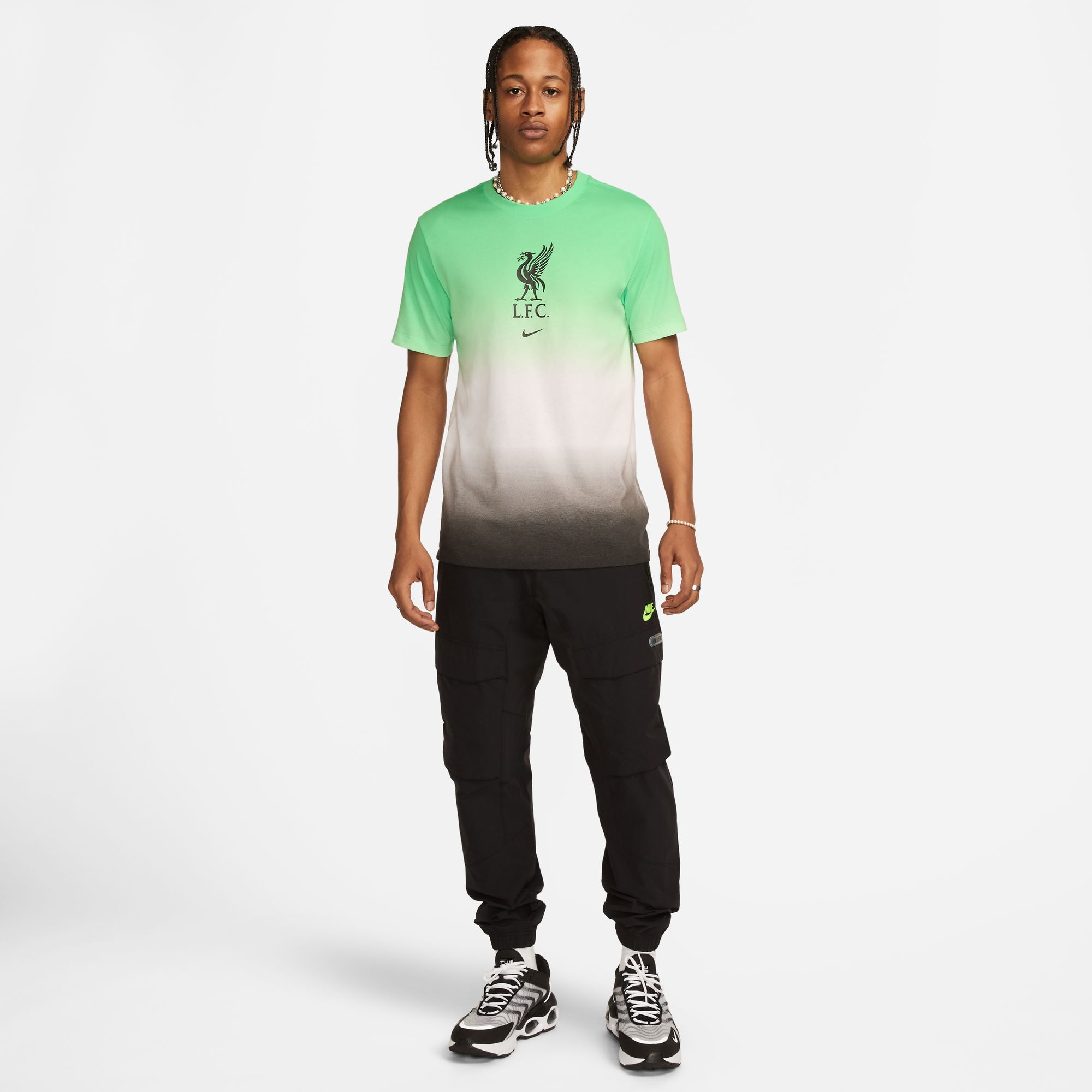 ليفربول FC كريست image number 3