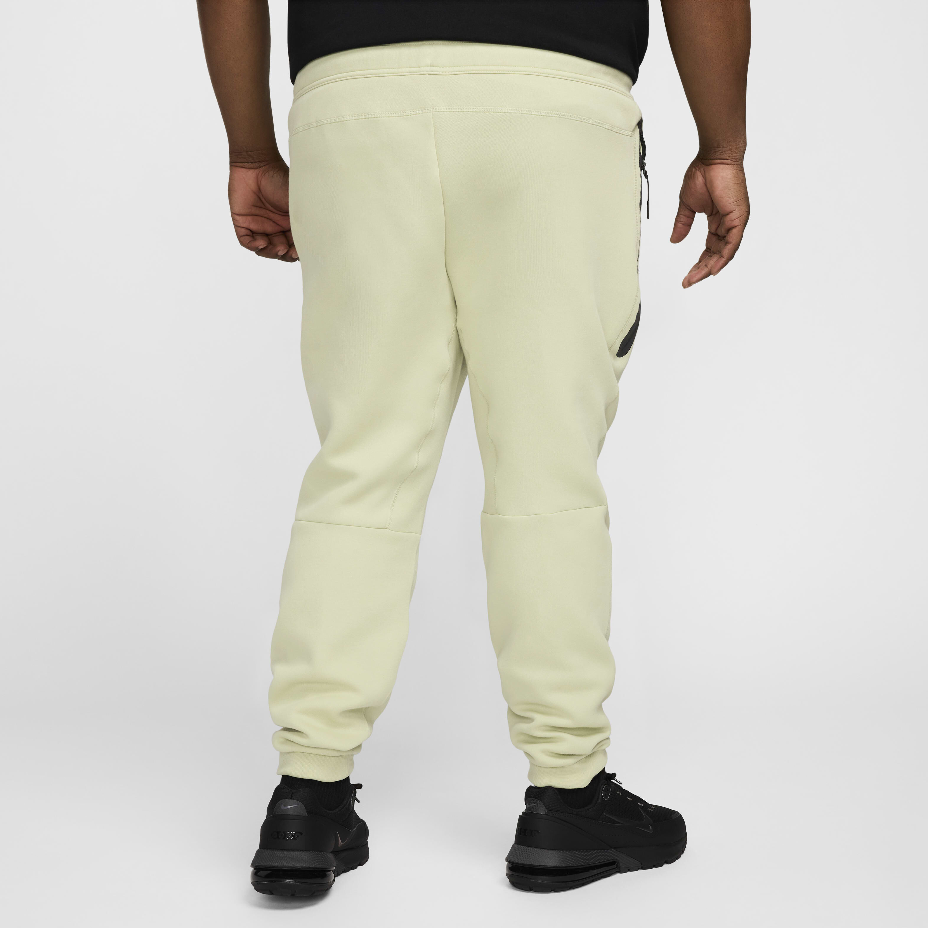 Nike tech fleece joggers light bone shop
