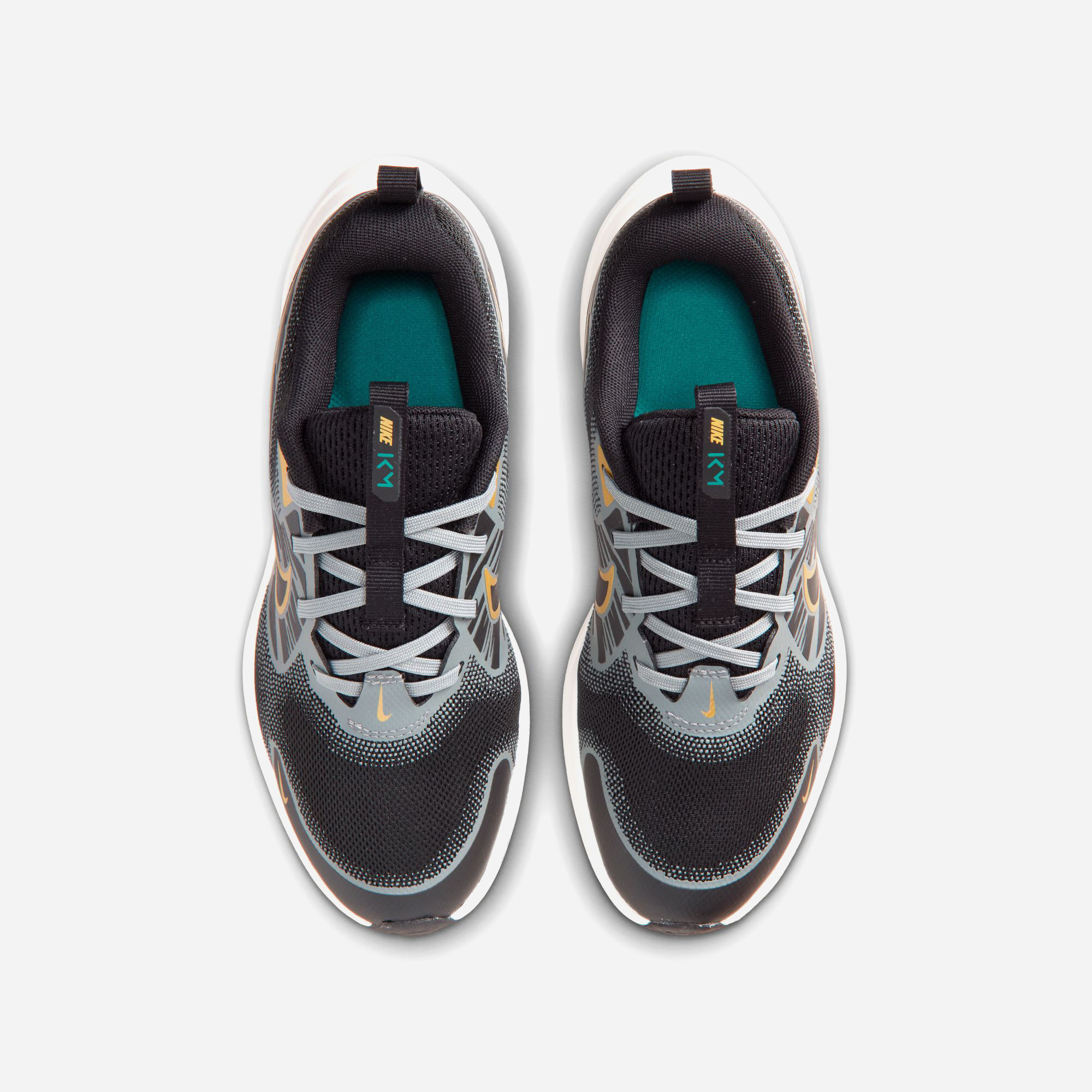 Nike Cosmic Runner image number 3