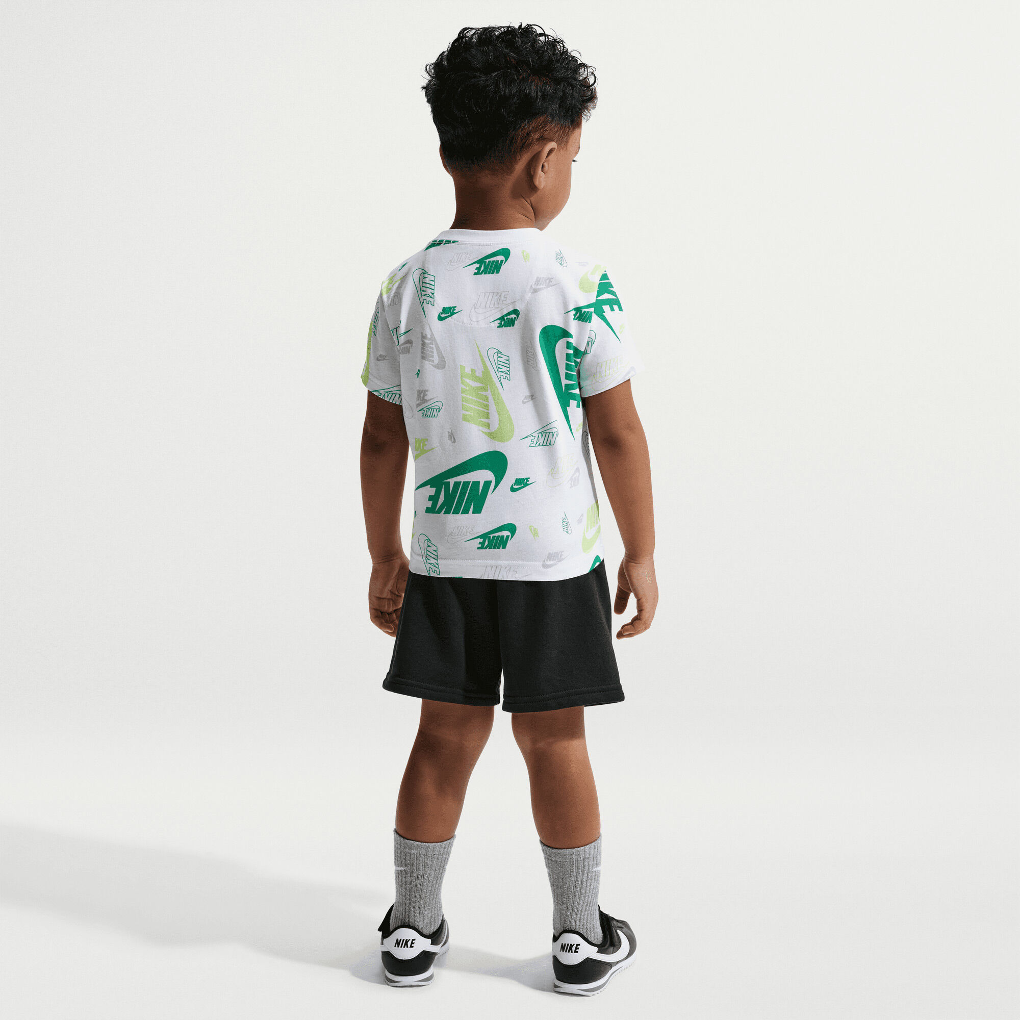 نايكي سبورتسوير image number 1