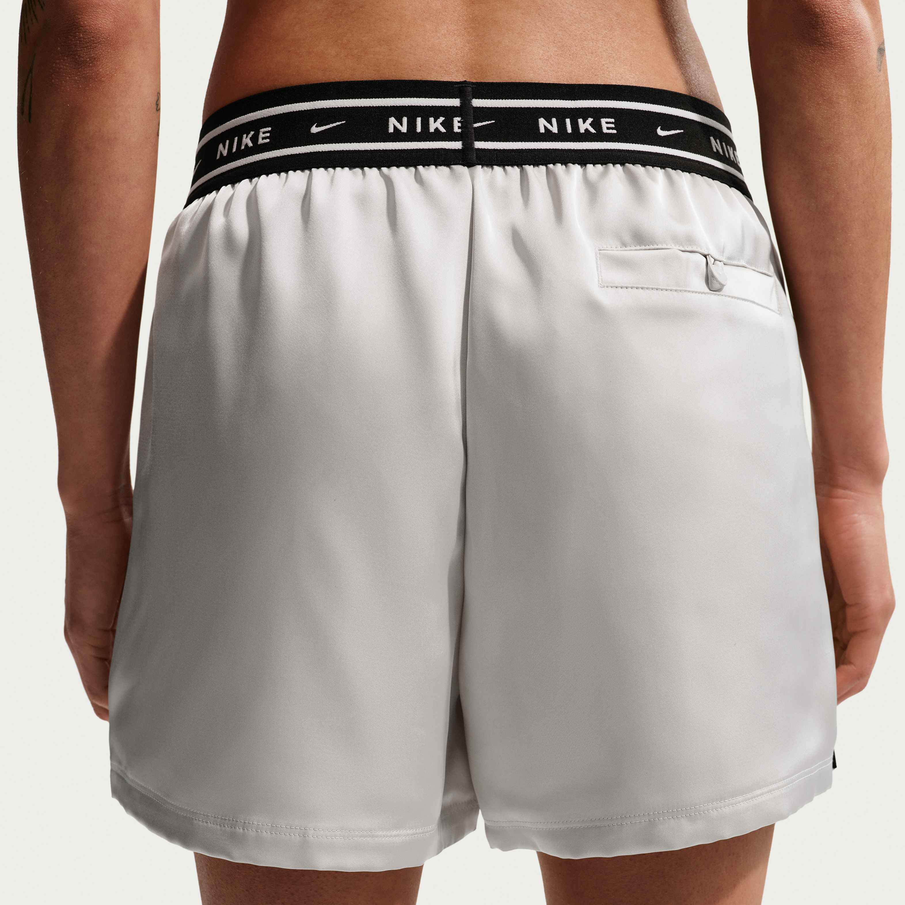 نايكي سبورتسوير image number 2