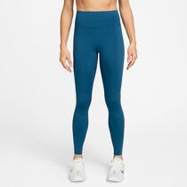 Nike Universa