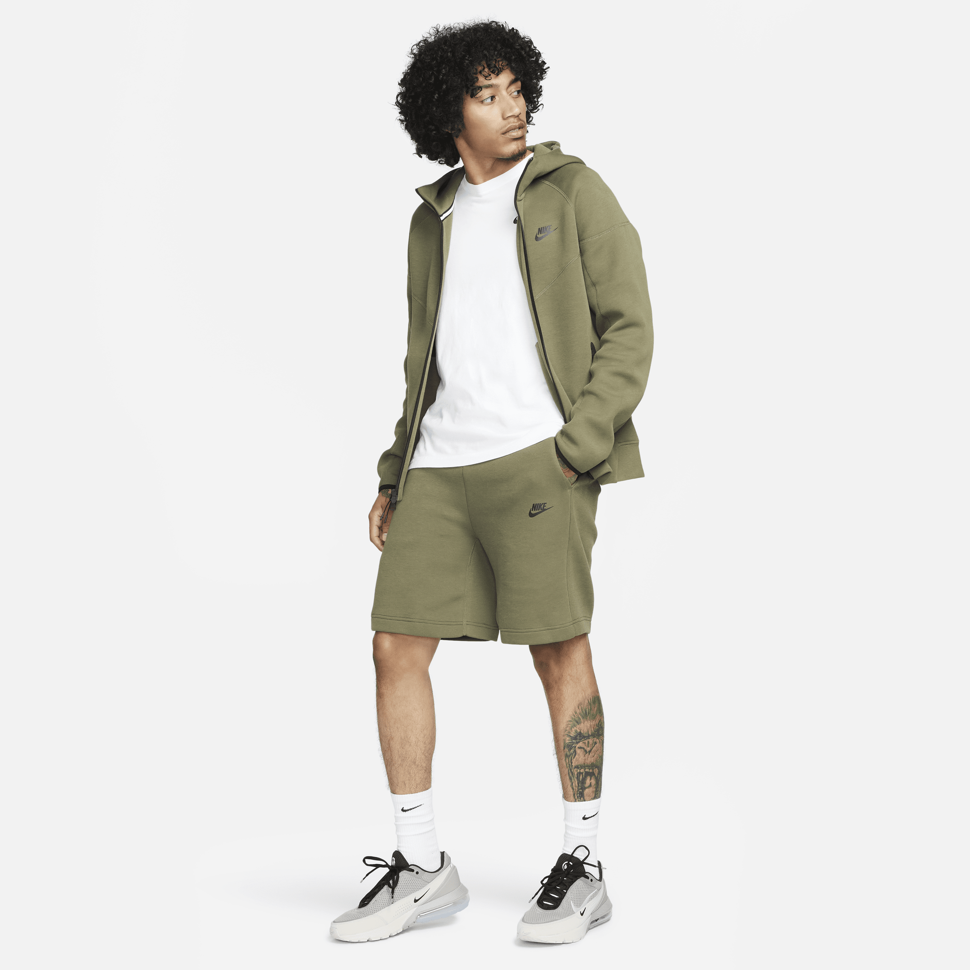 Nike tech slim fit deals shorts
