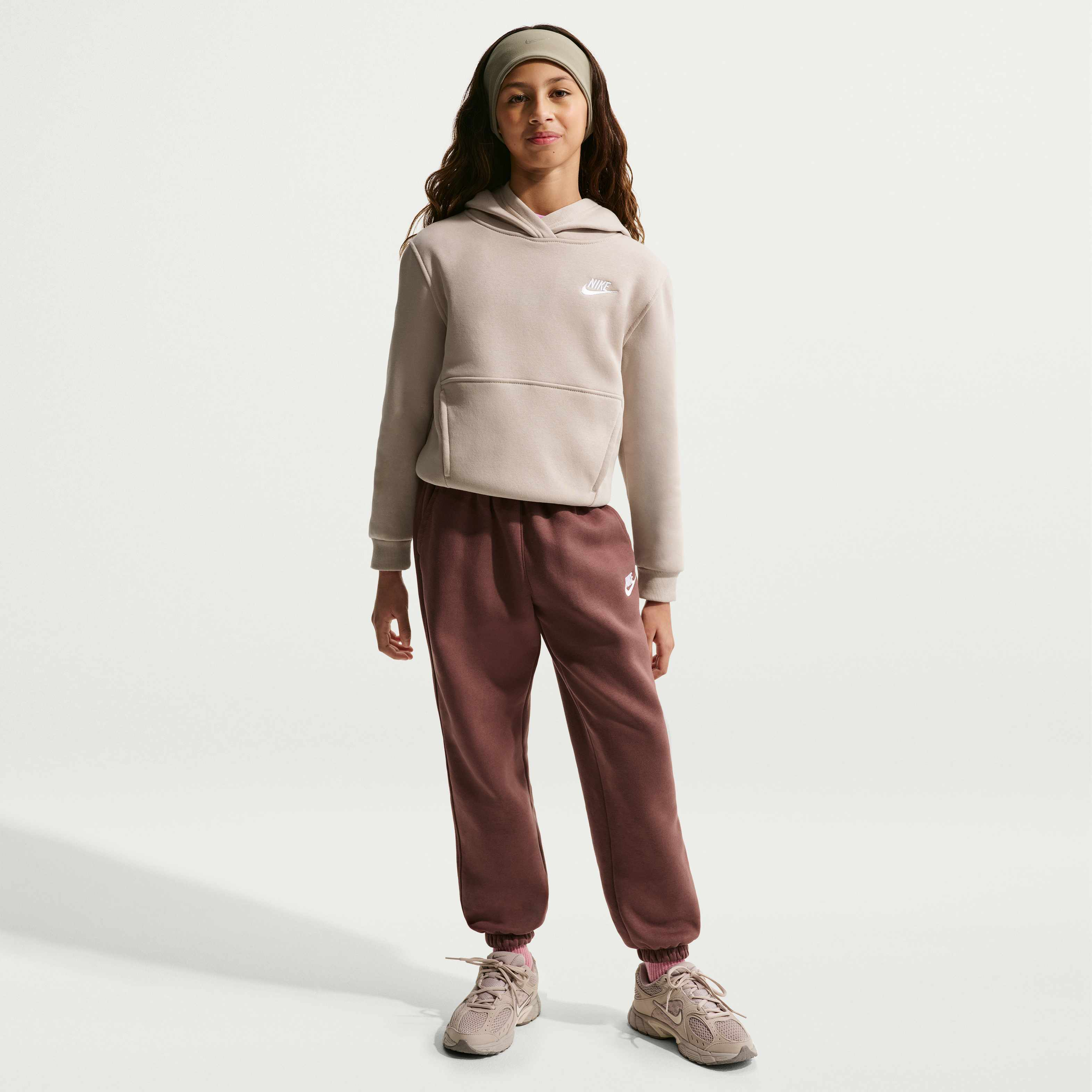 نايكي سبورتسوير كلوب فليس image number 5