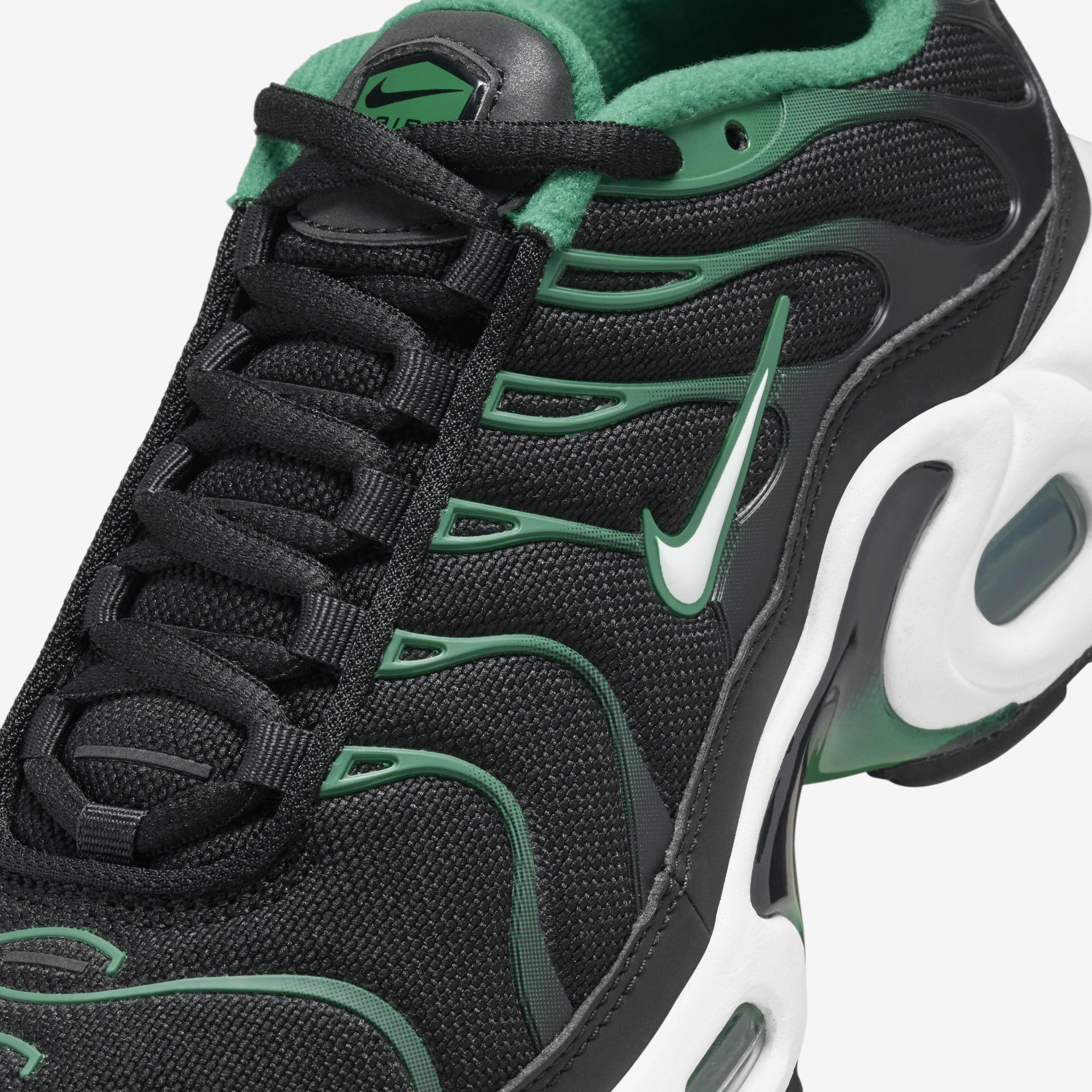 Nike Air Max Plus image number 6