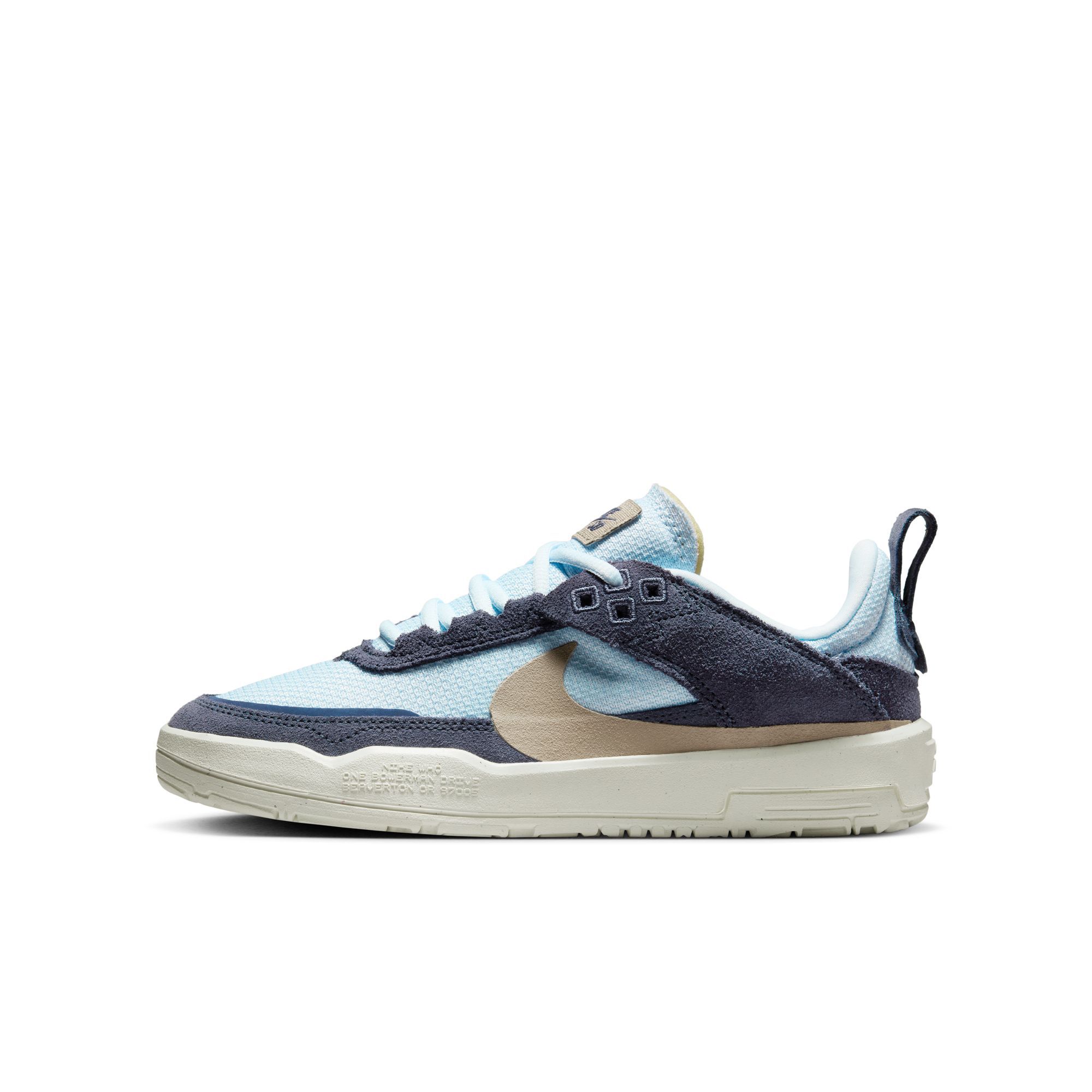 Youth nike skate shoes top