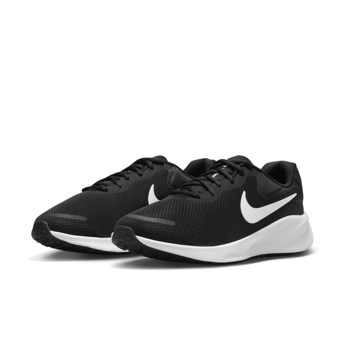Nike Revolution 7