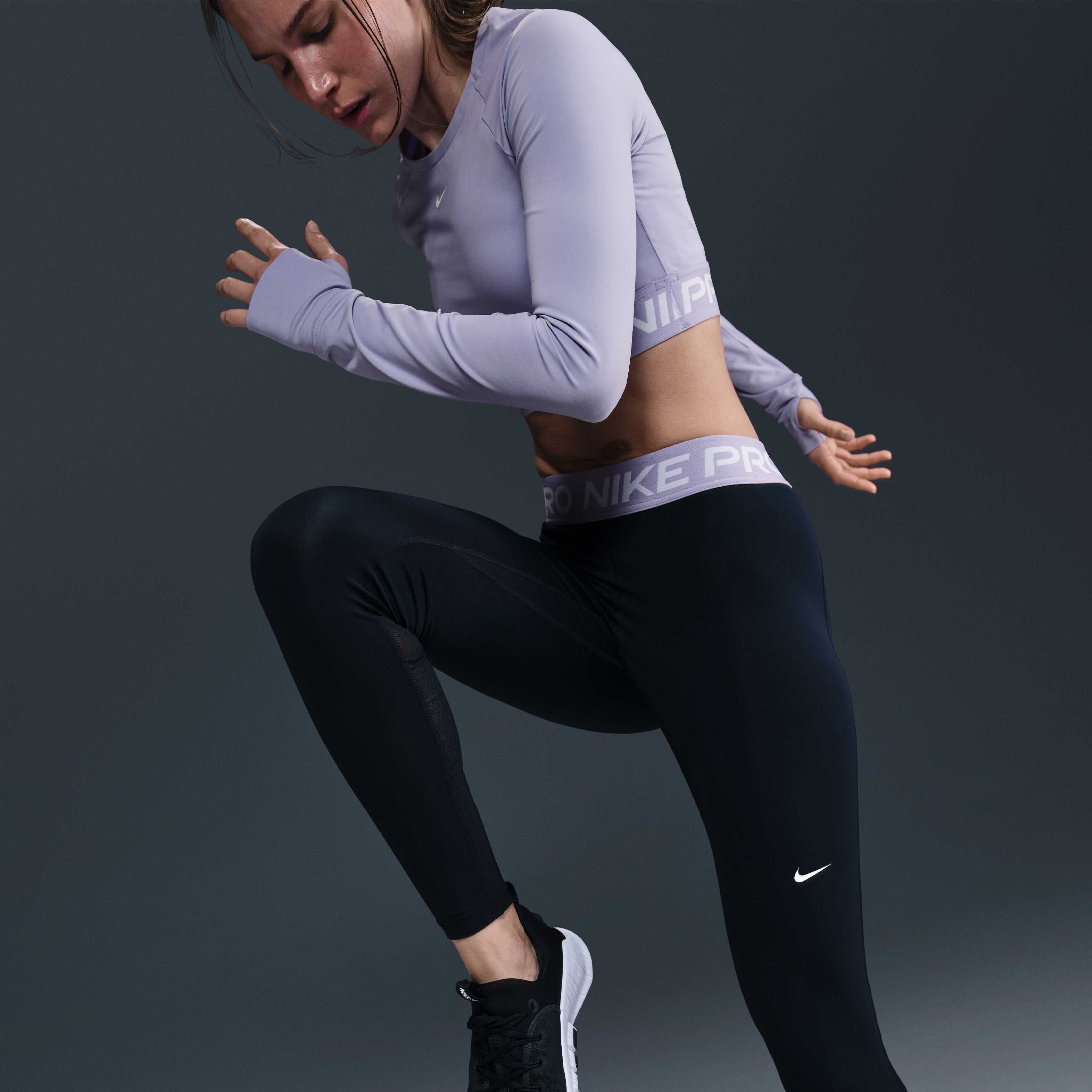 Nike Pro image number 4