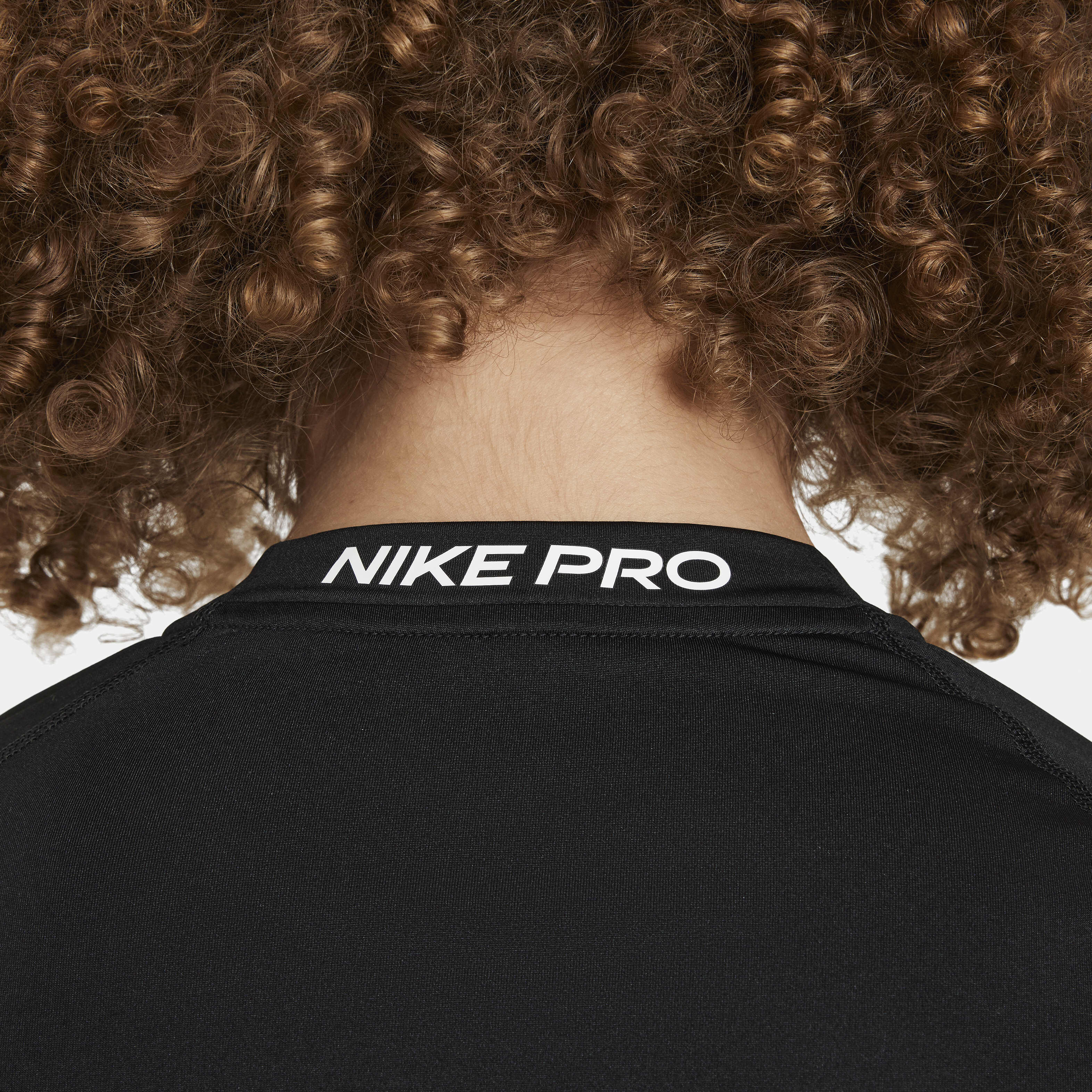Nike Pro image number 3