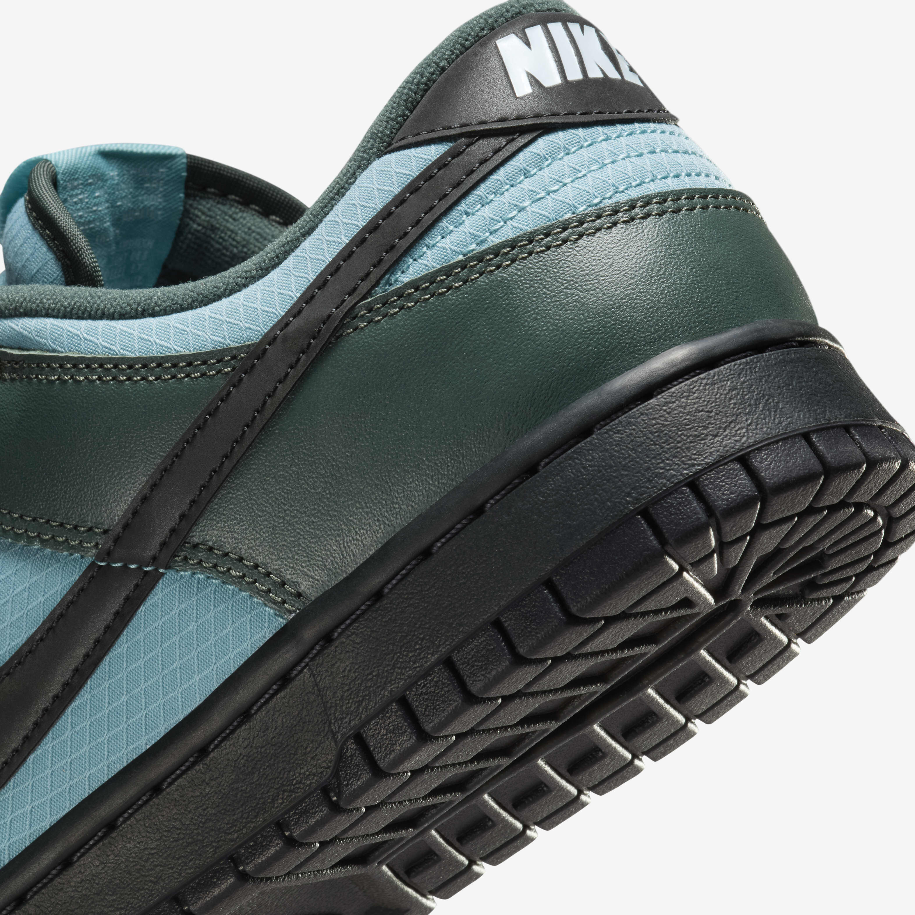 Nike Dunk Low Retro SE image number 7