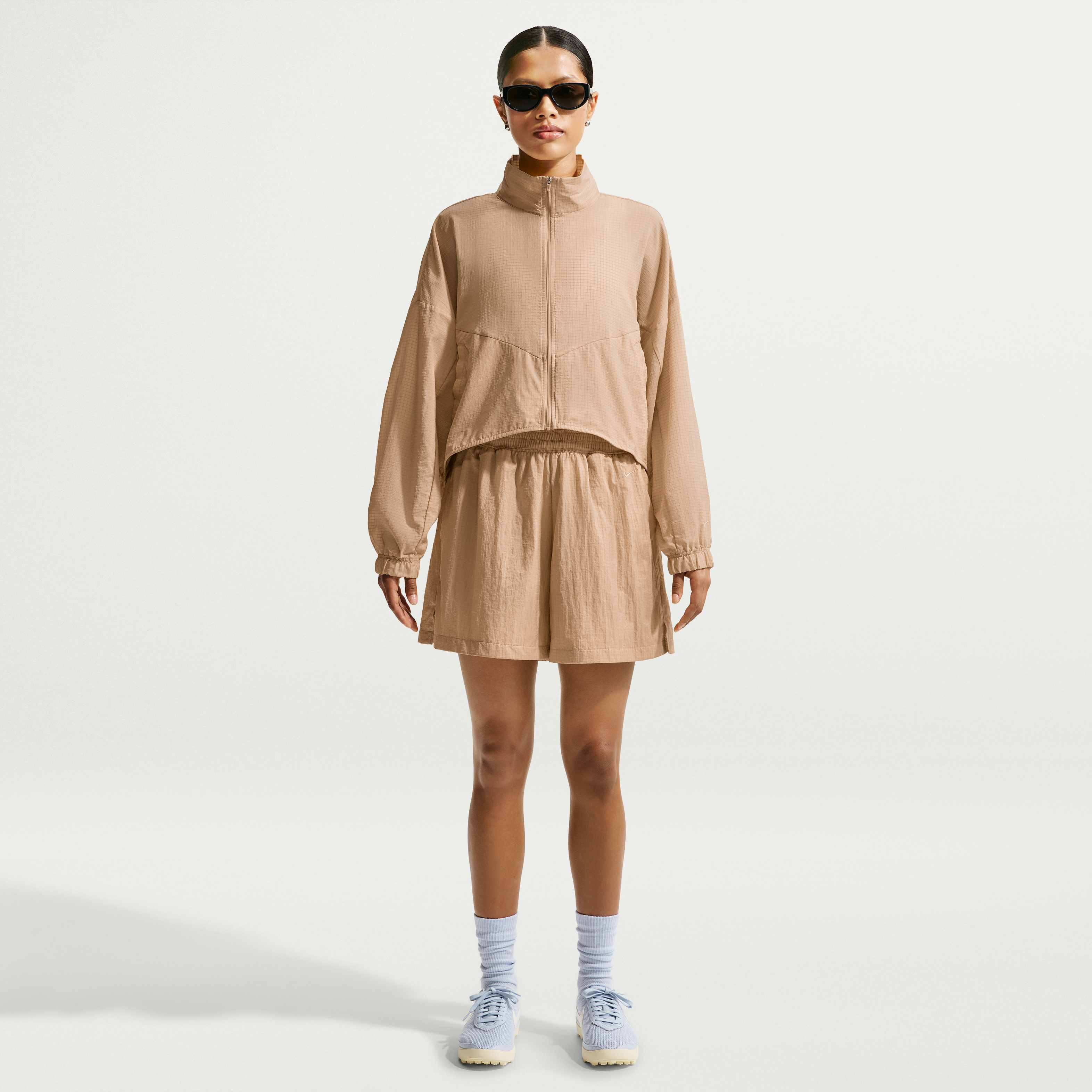 نايكي سبورتسوير image number 3