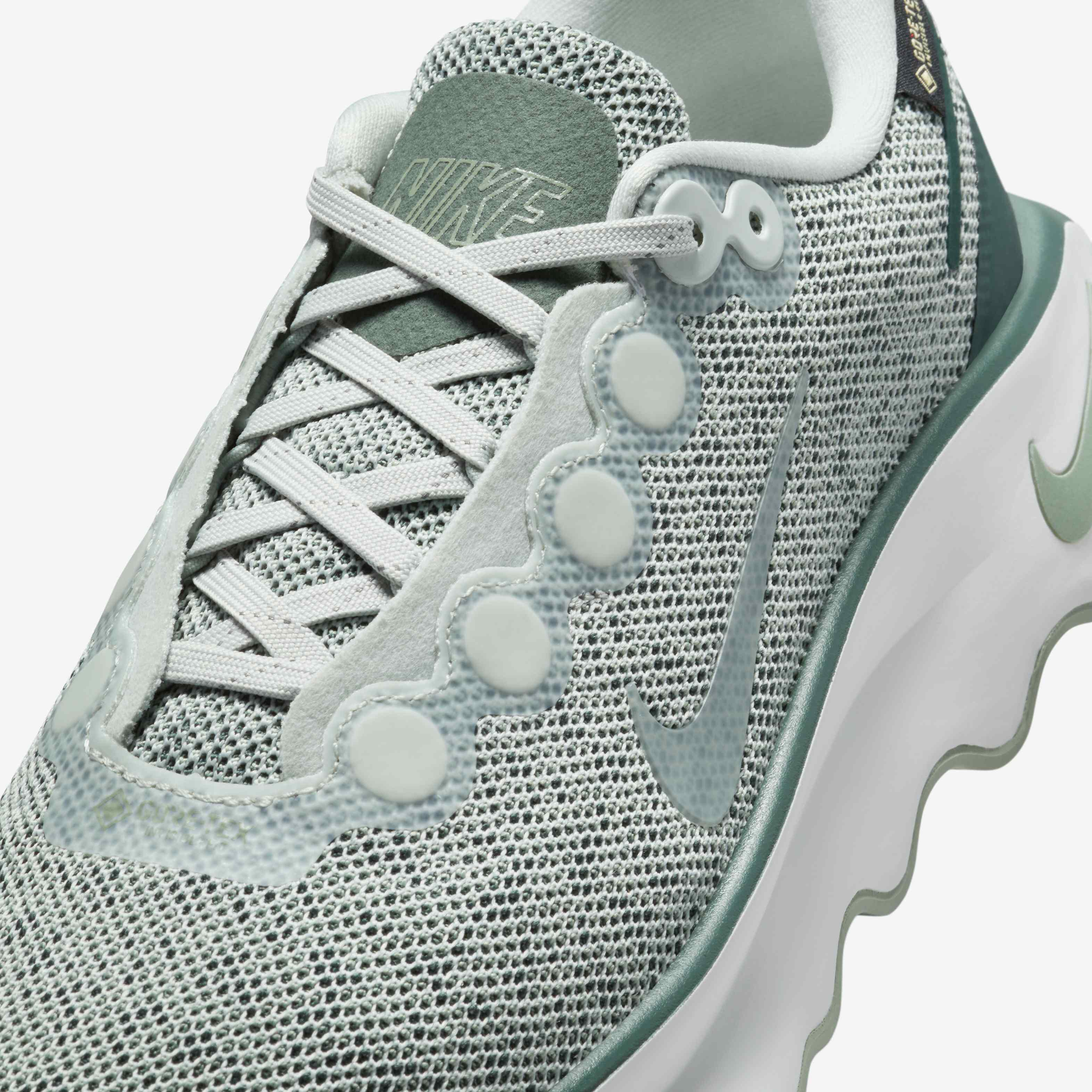 نايكي موتيفا جور-تكس image number 6