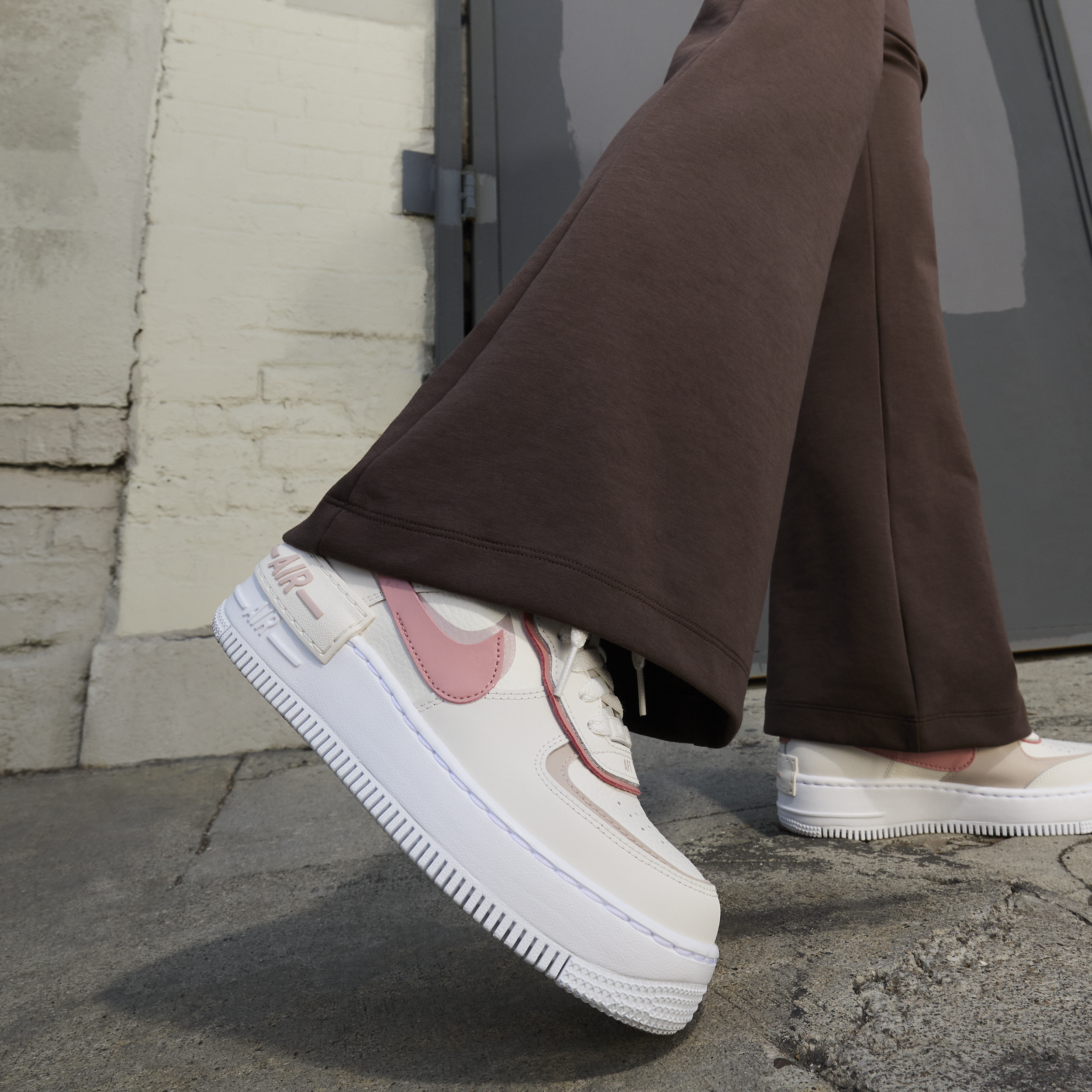 air force 1 shadow trainers black metallic red bronze light arctic pink