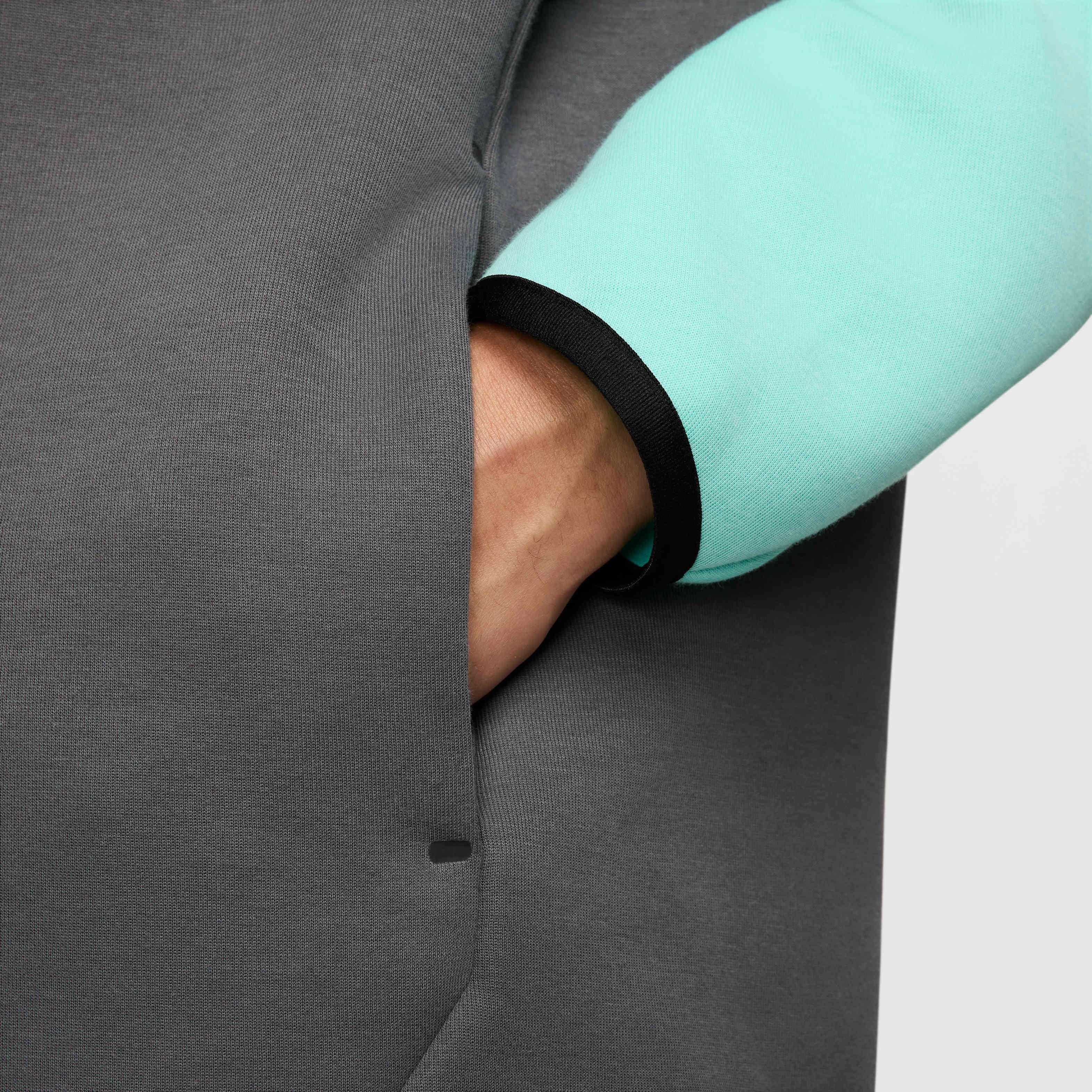 Nike Sportswear Tech image number 7