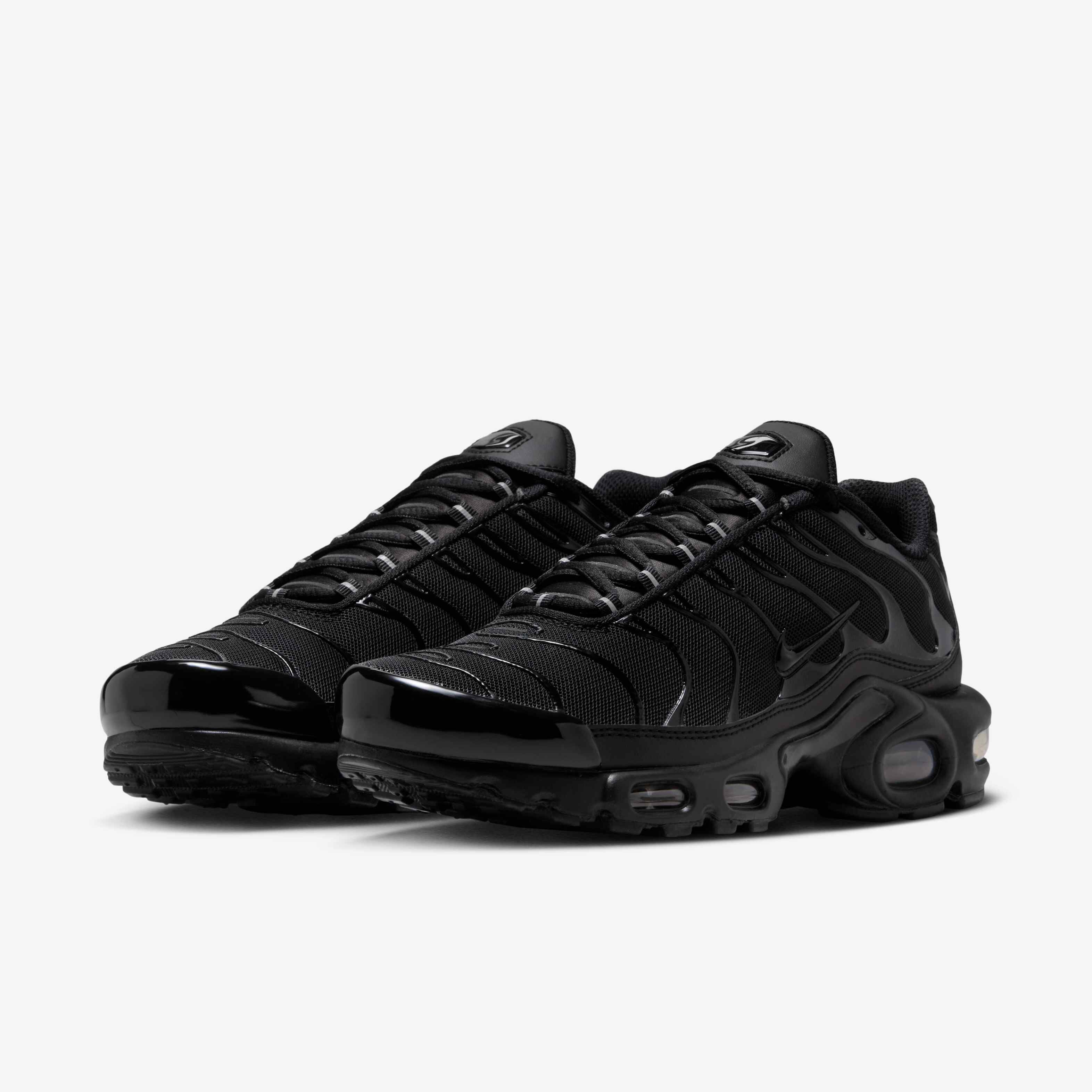 Nike Air Max Plus image number 4