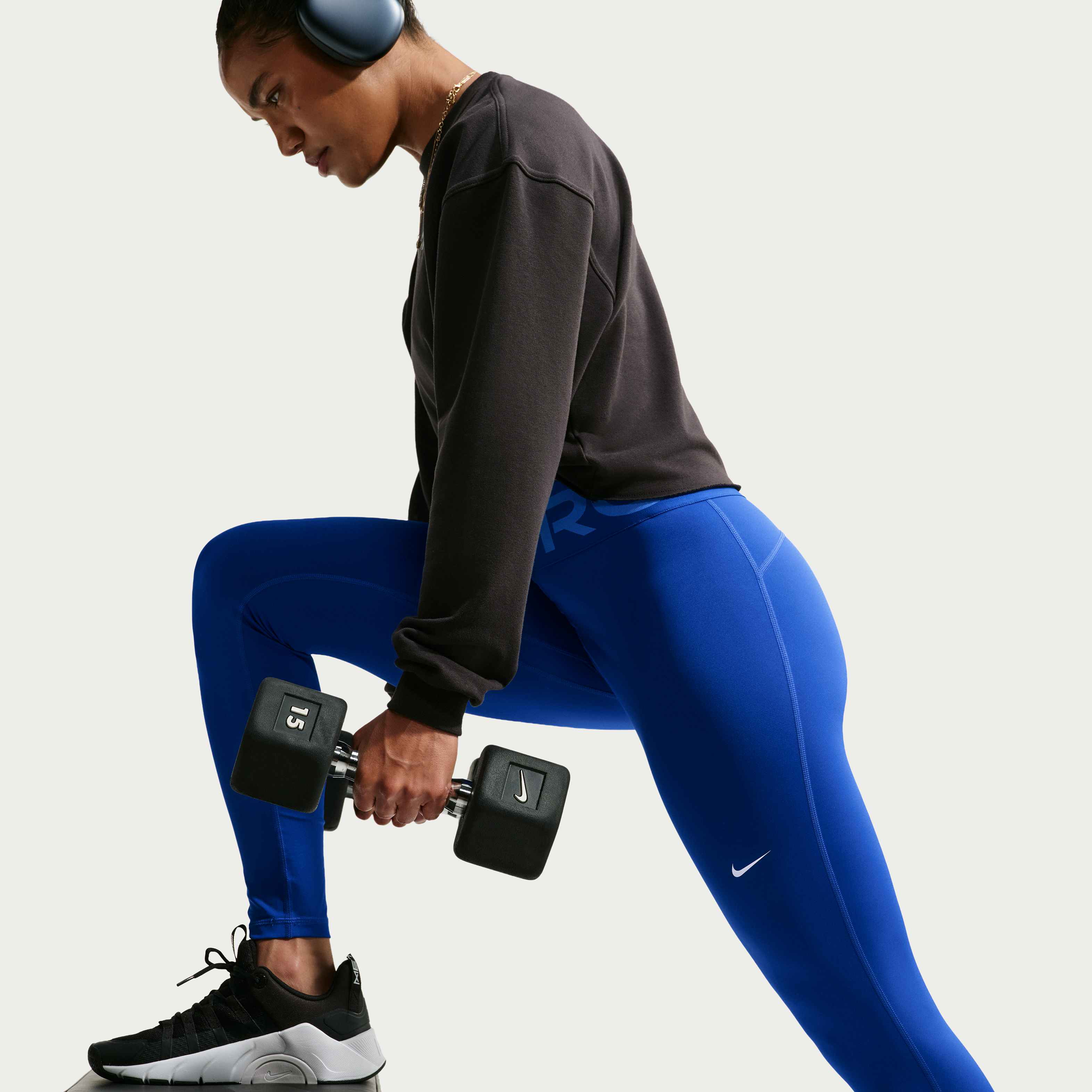 Nike Pro Sculpt image number 3
