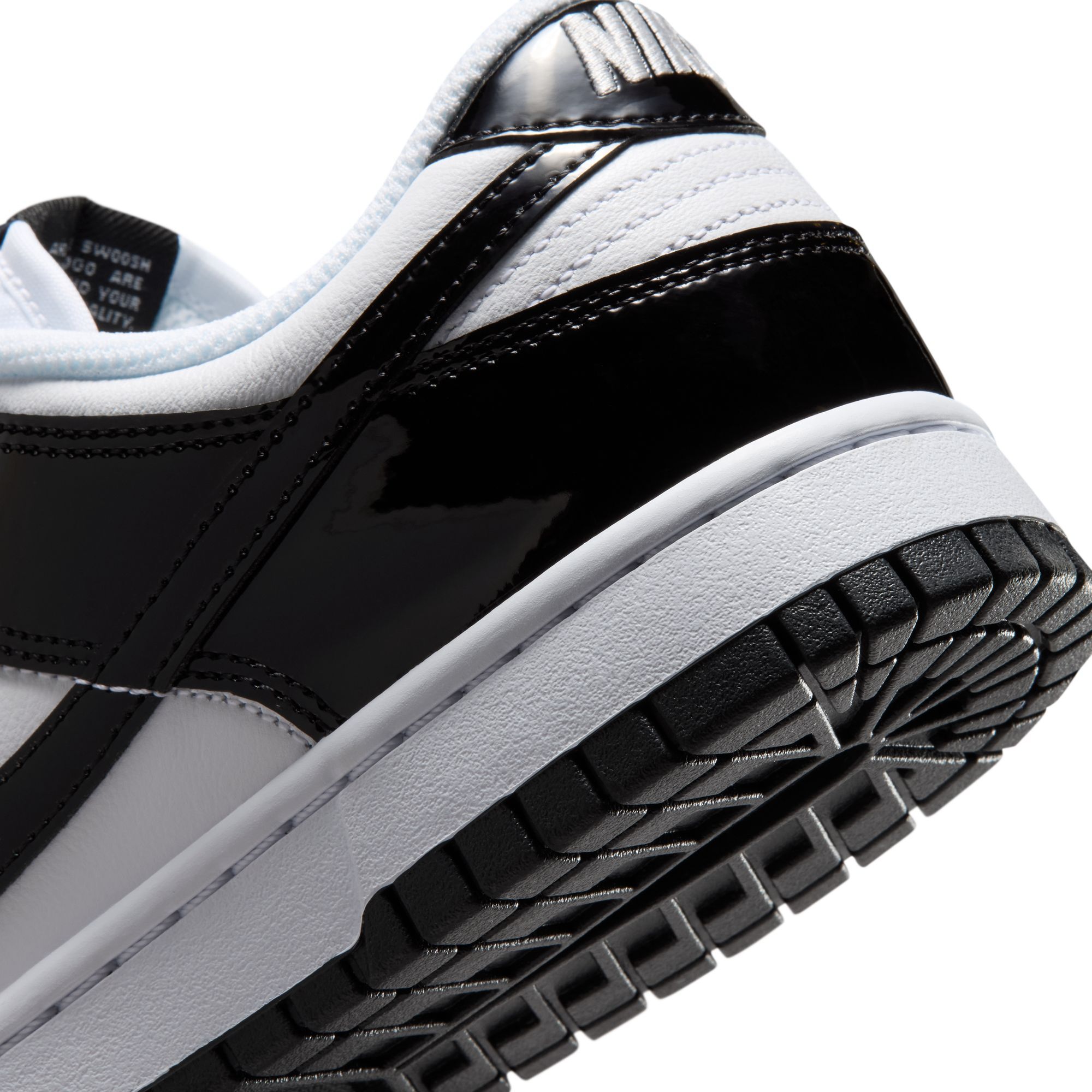 Nike Dunk Low SE Patent Leather image number 9