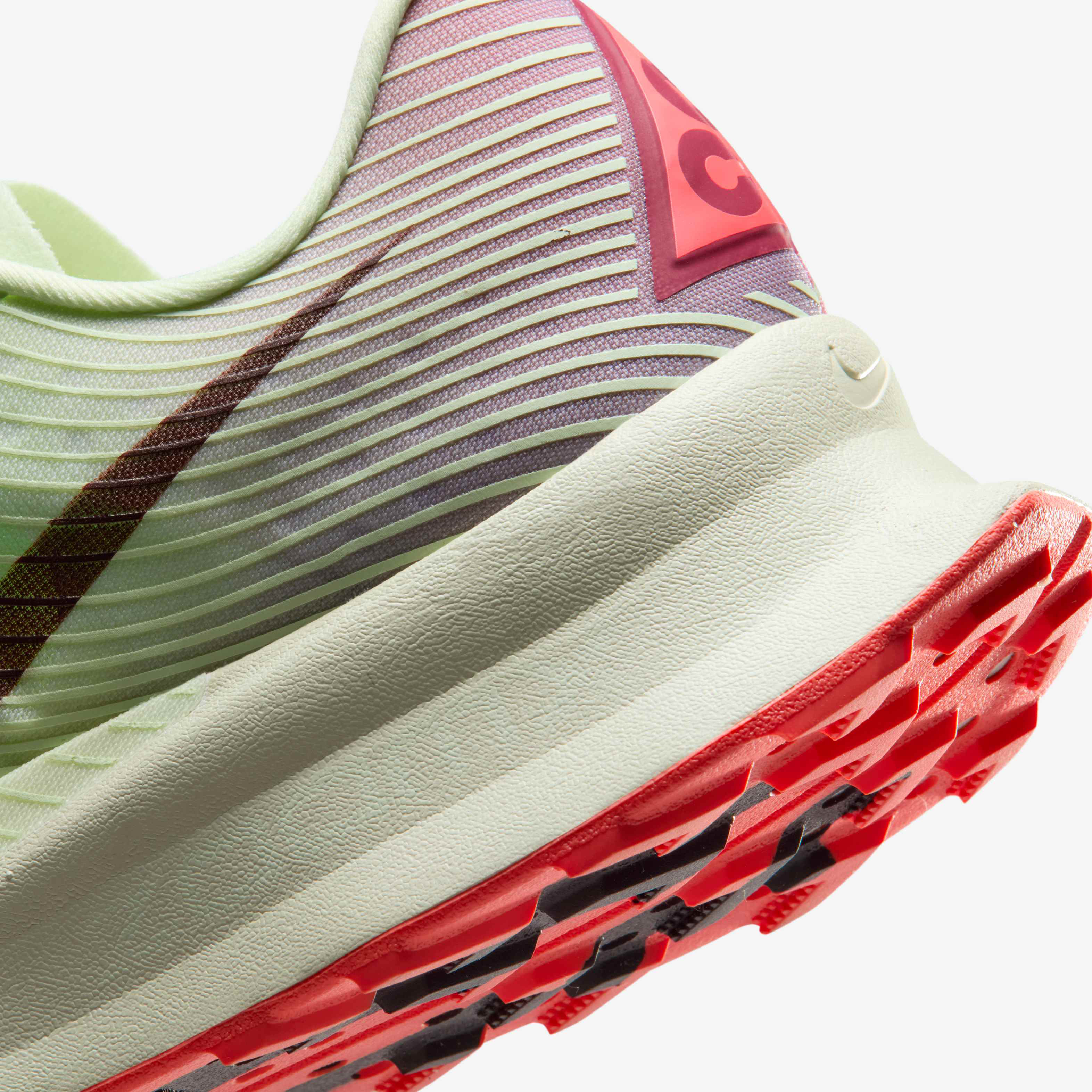 نايكي ACG ألترافلاي 2 image number 7