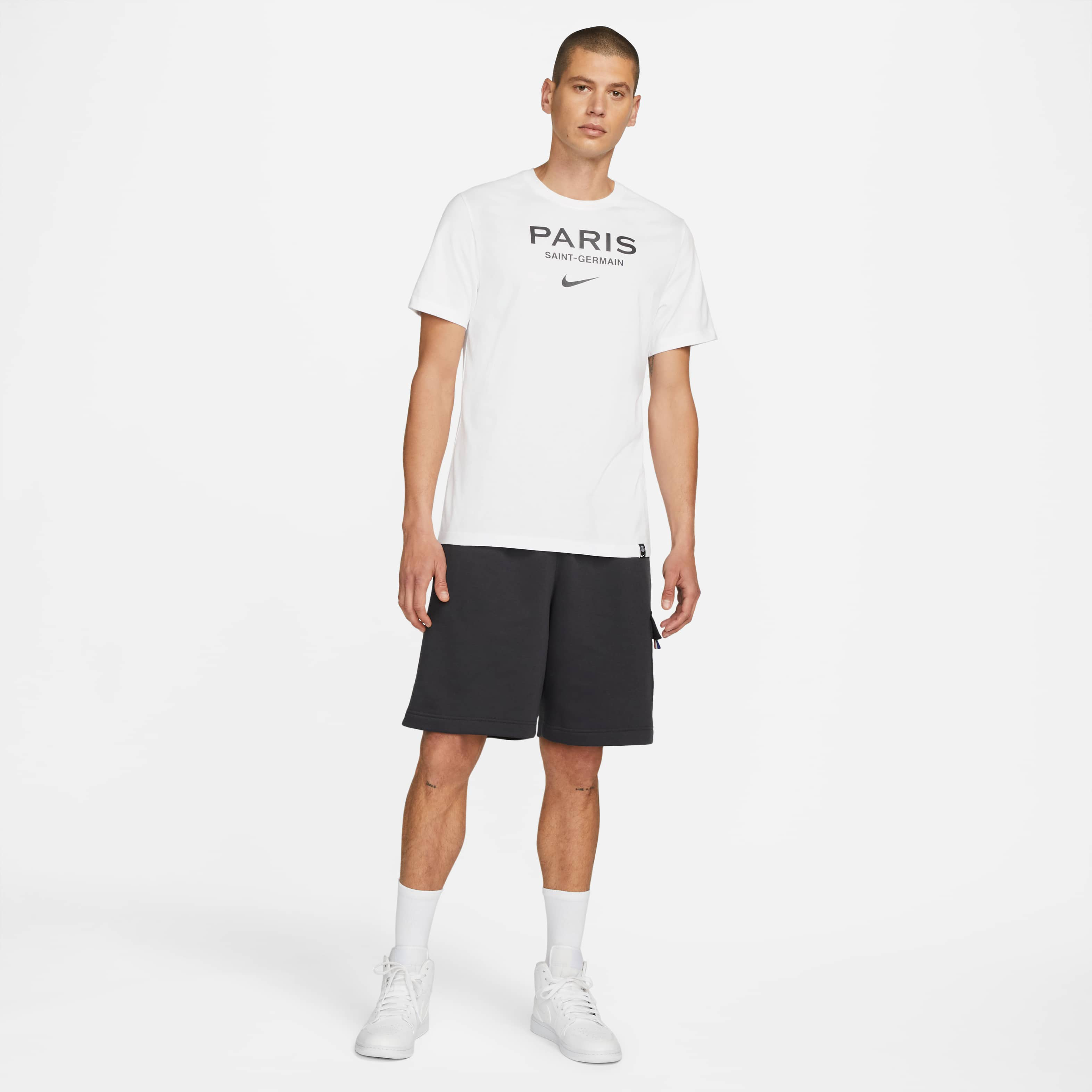 Paris Saint-Germain Swoosh image number 4