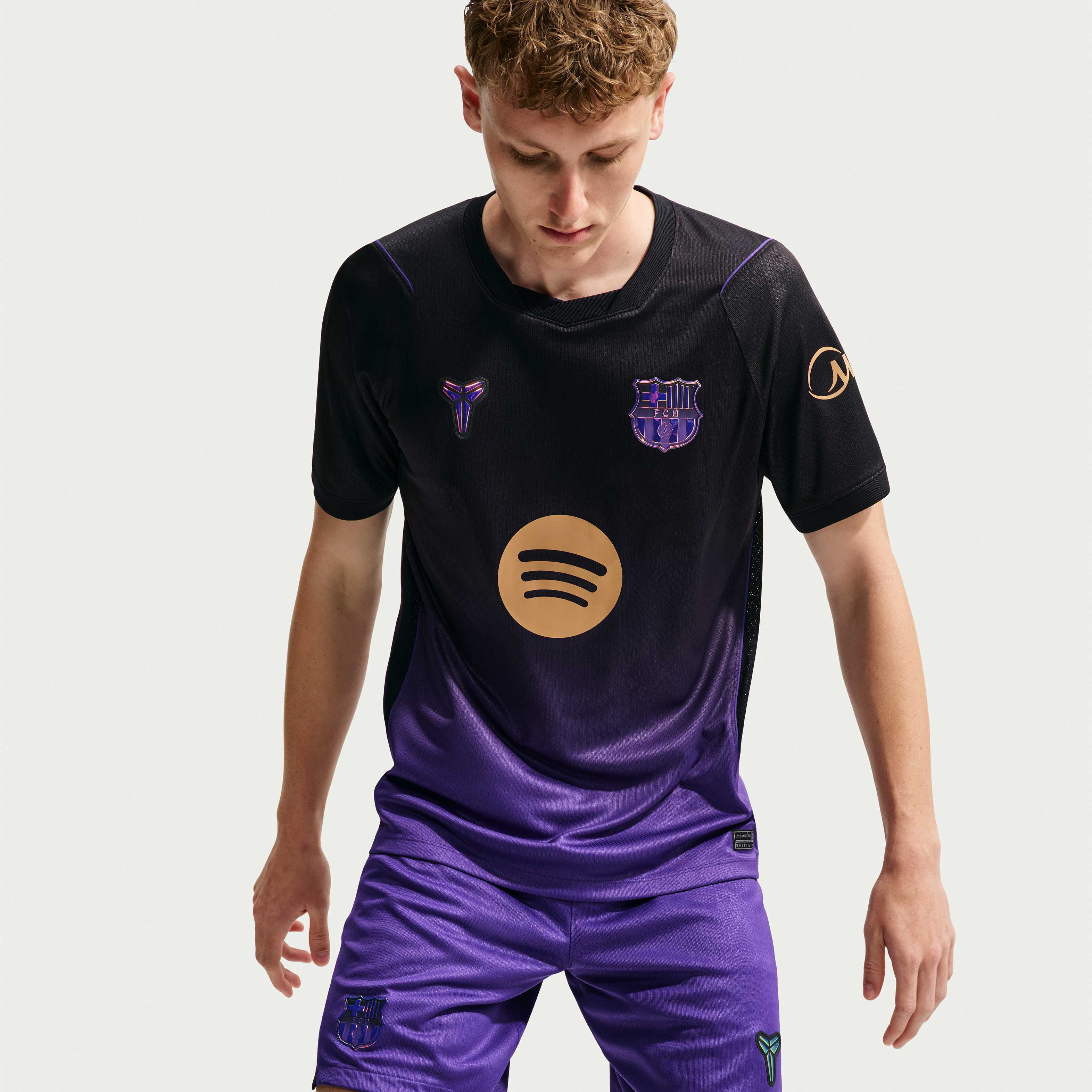 F.C. Barcelona 2026/27 Stadium Away image number 2