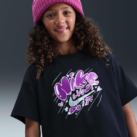 نايكي سبورتسوير