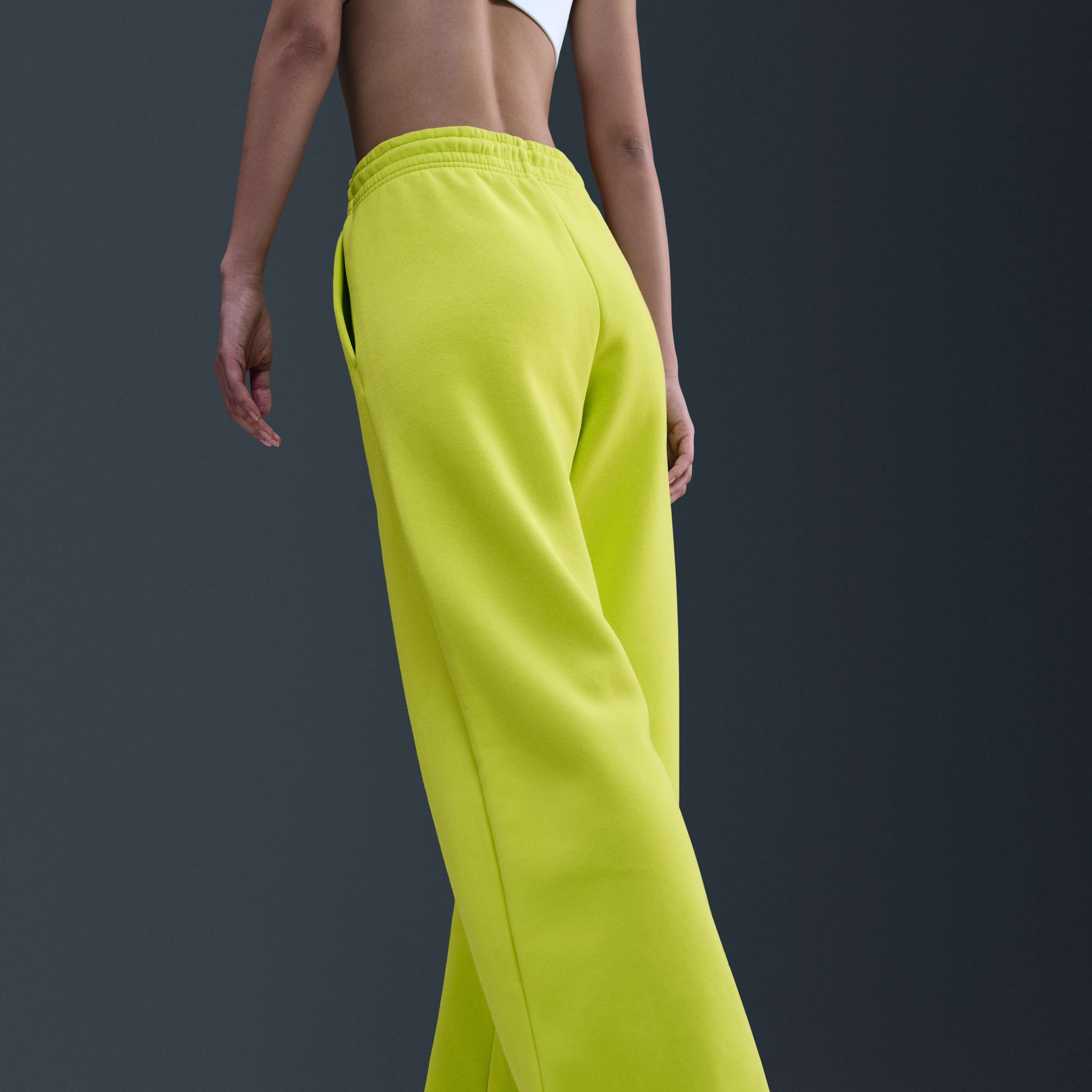 نايكي سبورتسوير فينيكس فليس image number 2