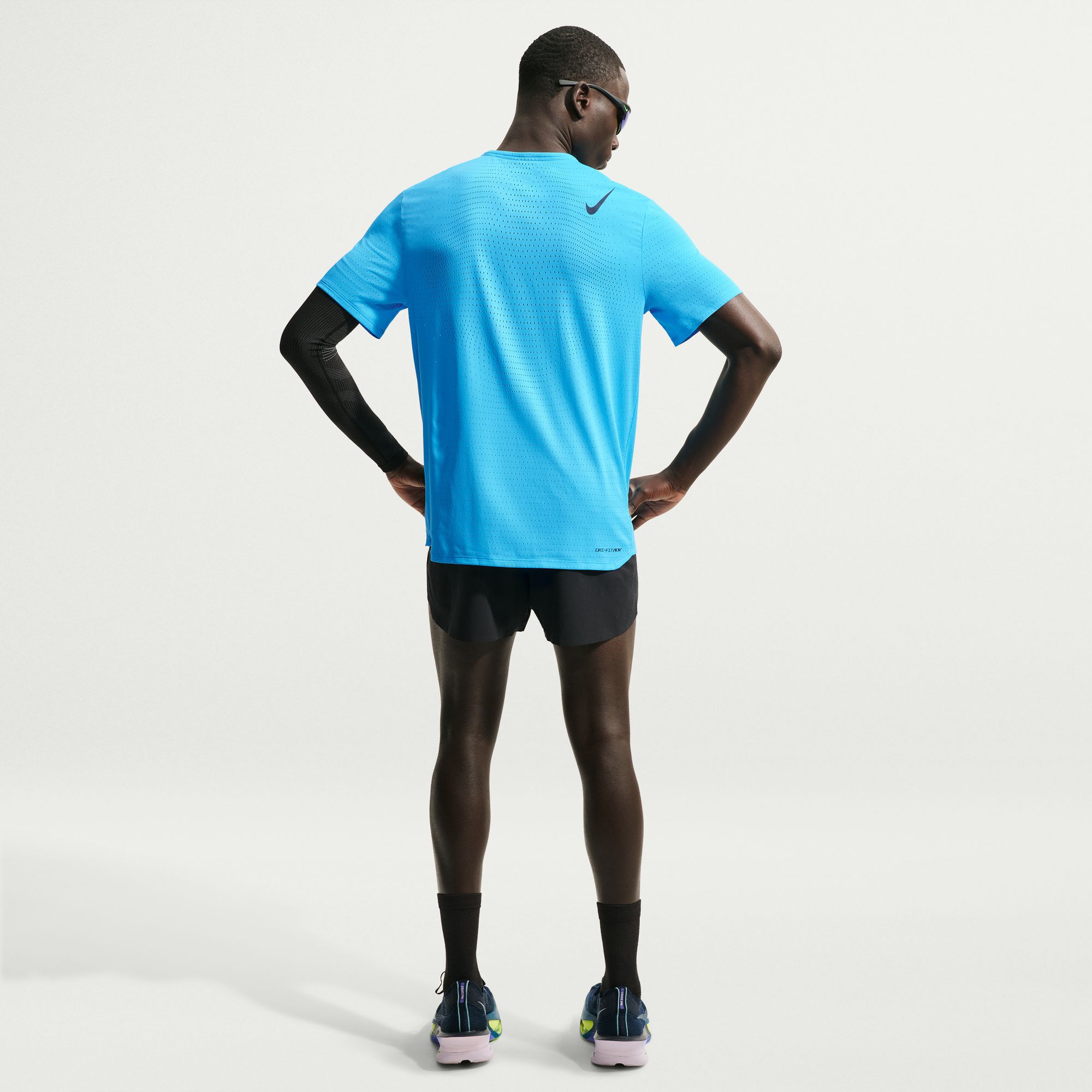 Nike AeroSwift image number 1