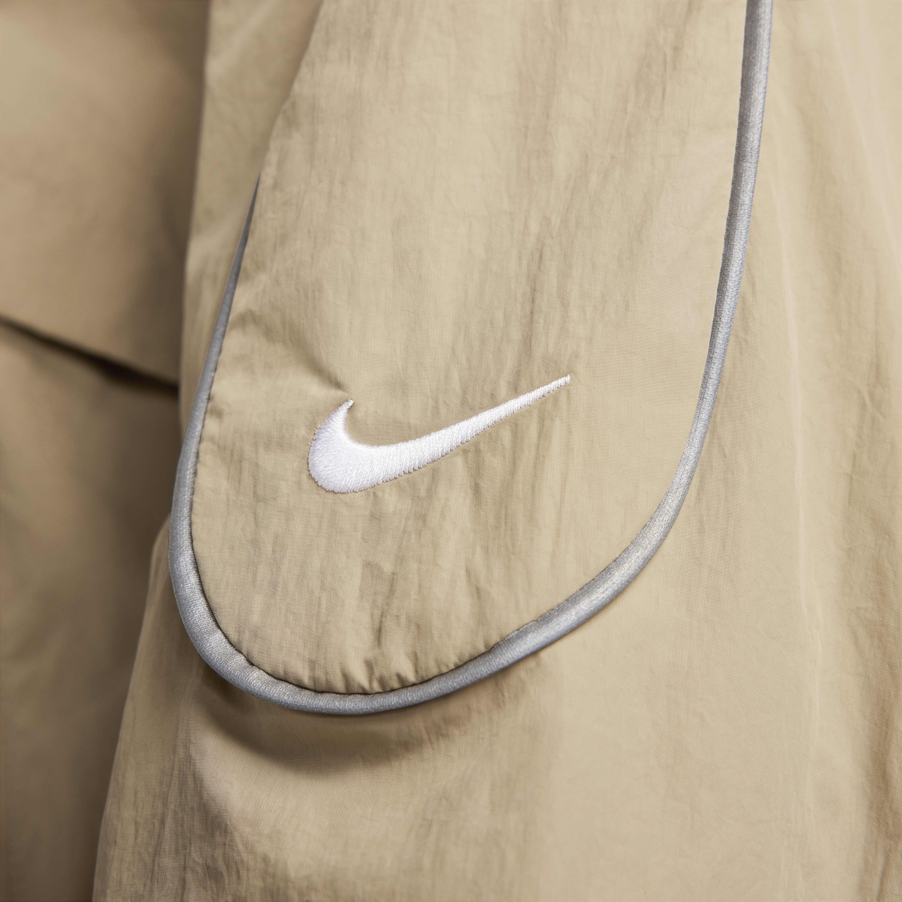 Nike Sportswear Solo Swoosh image number 5