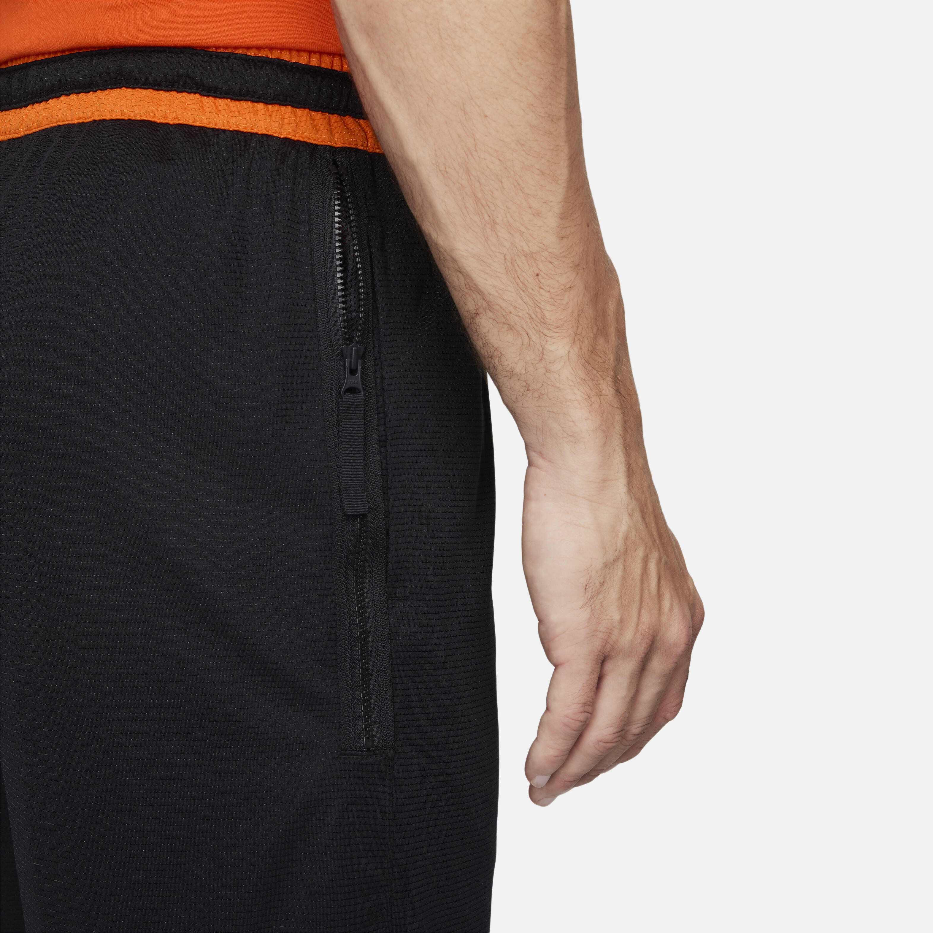 Team 13 Courtside image number 4