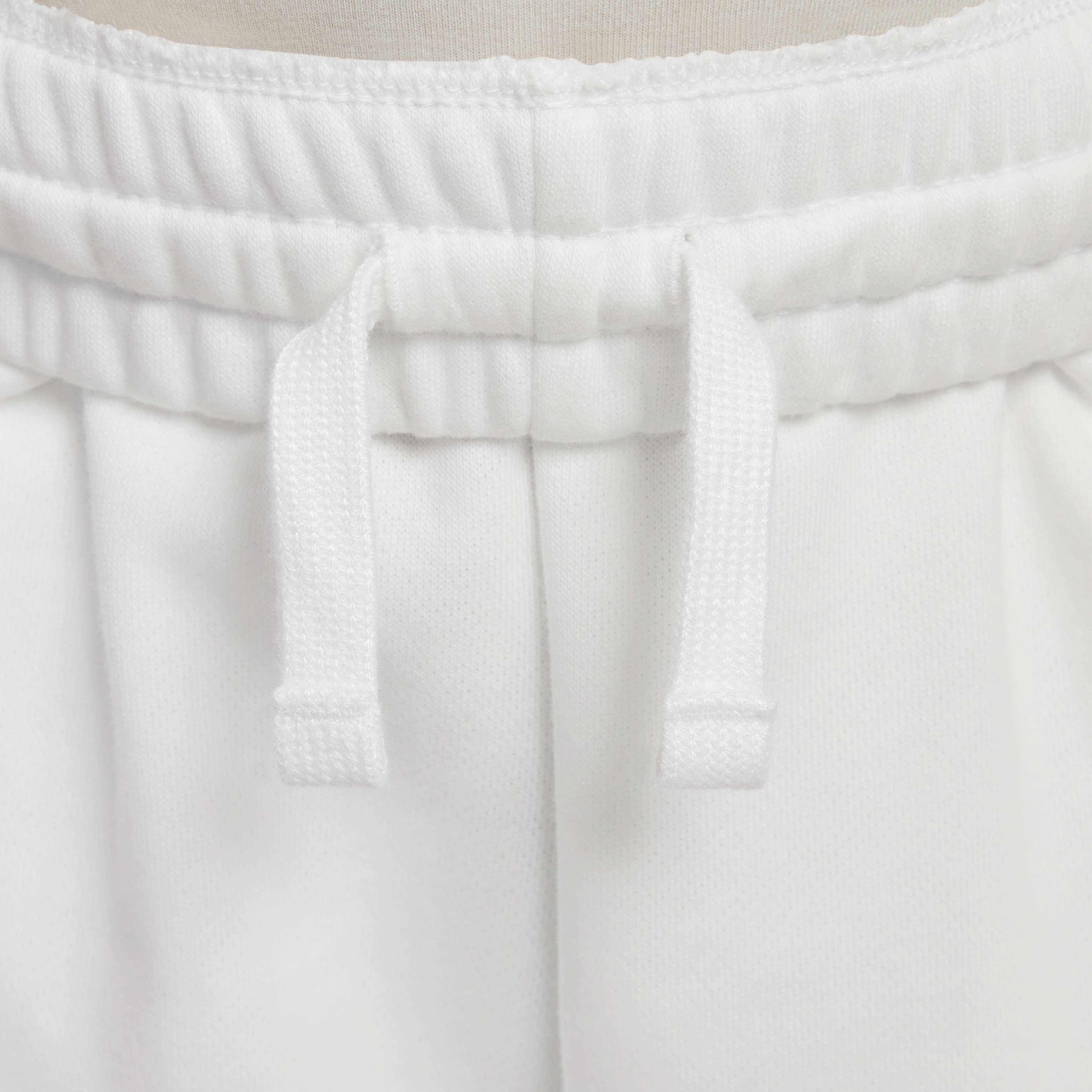 Nike Sportswear Club image number 3