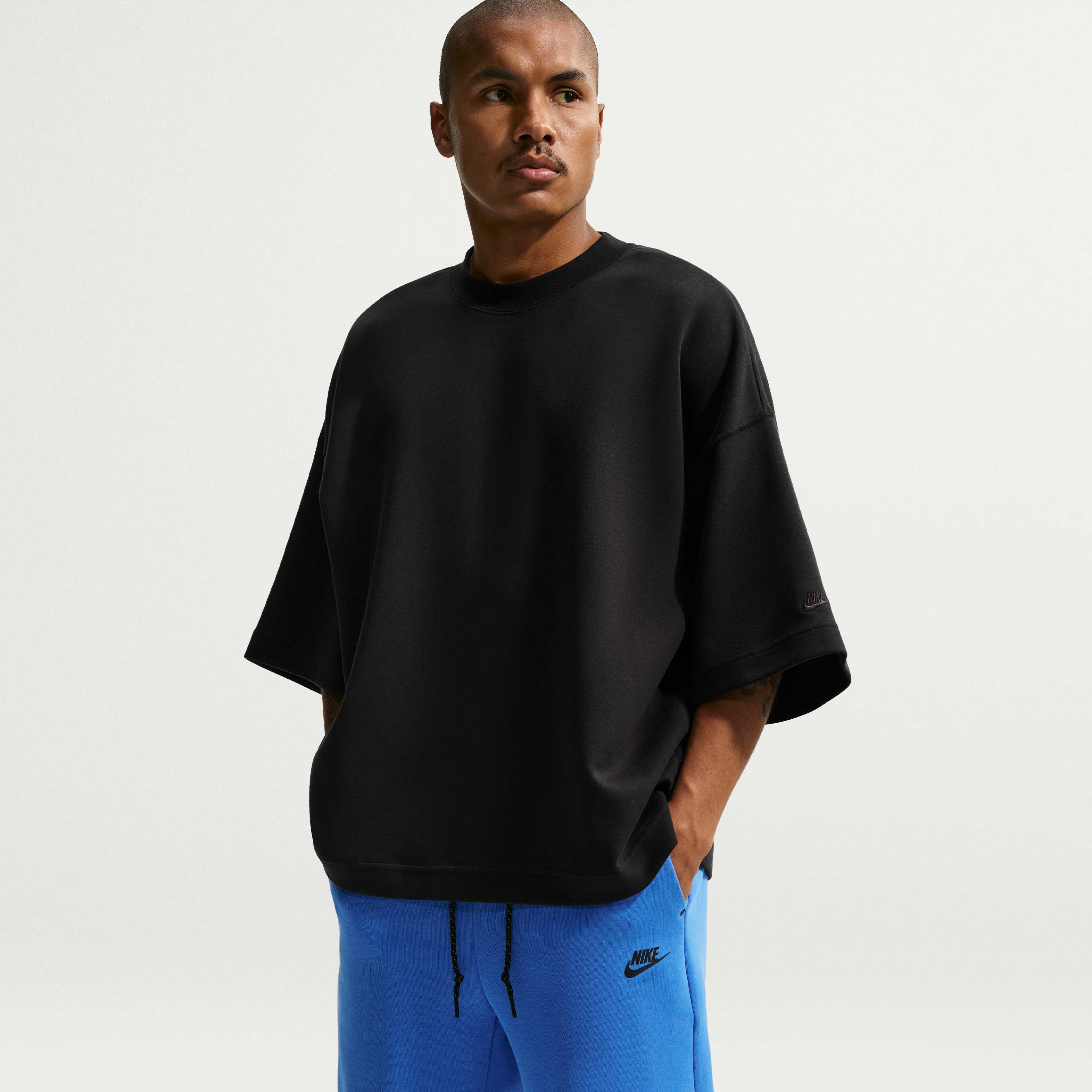 نايكي تك image number 3