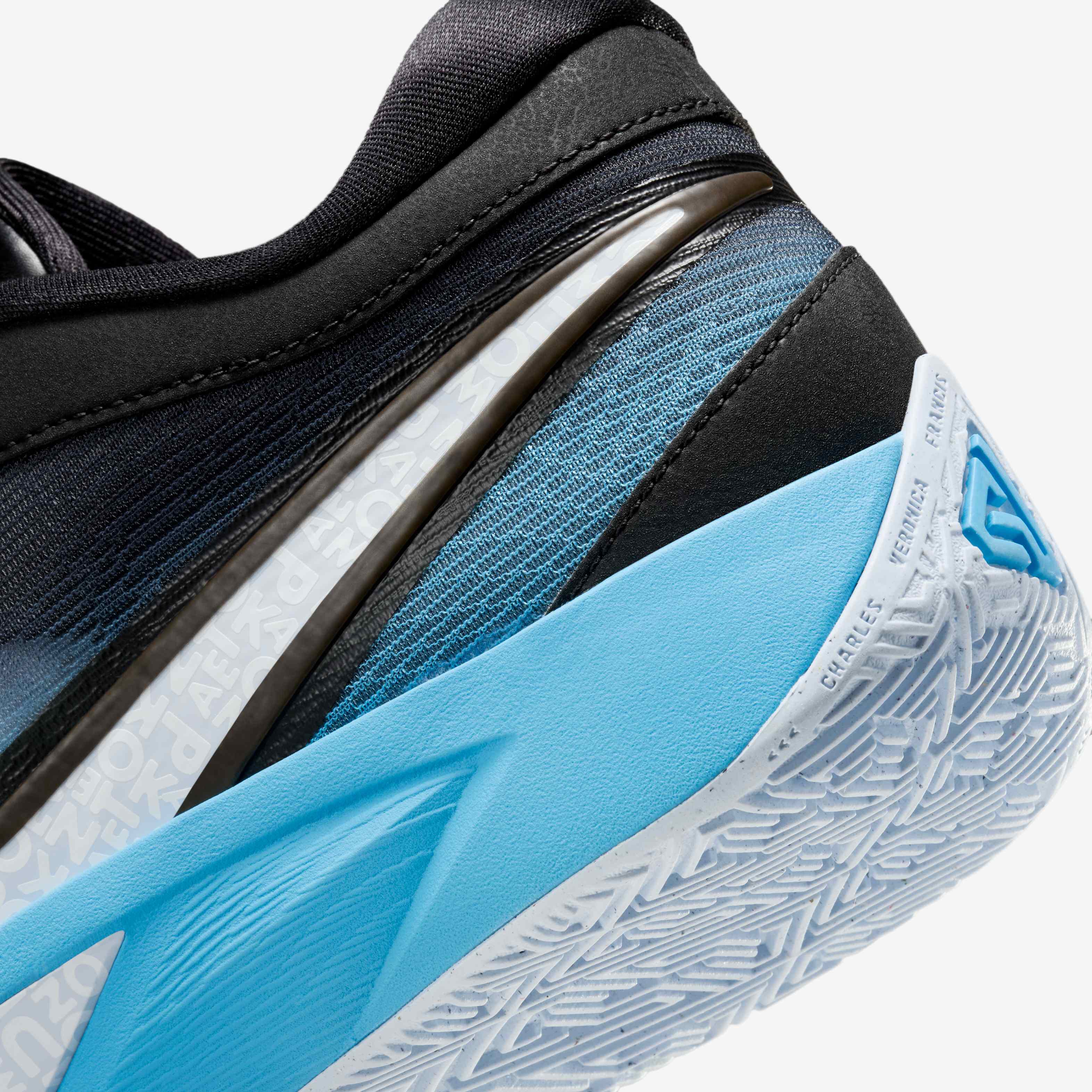 Giannis Freak 6 'Christmas' image number 7