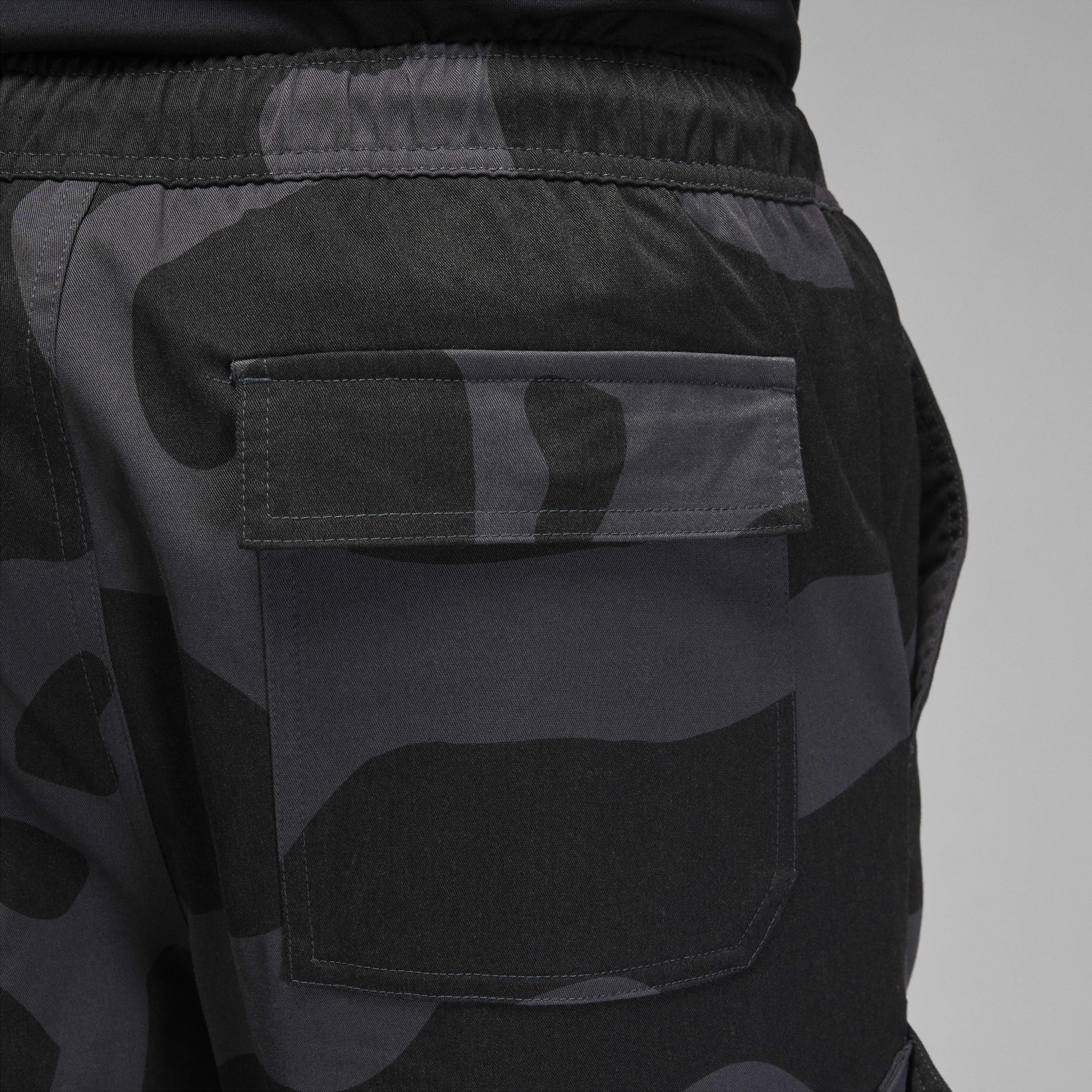 Jordan Essentials Chicago image number 3