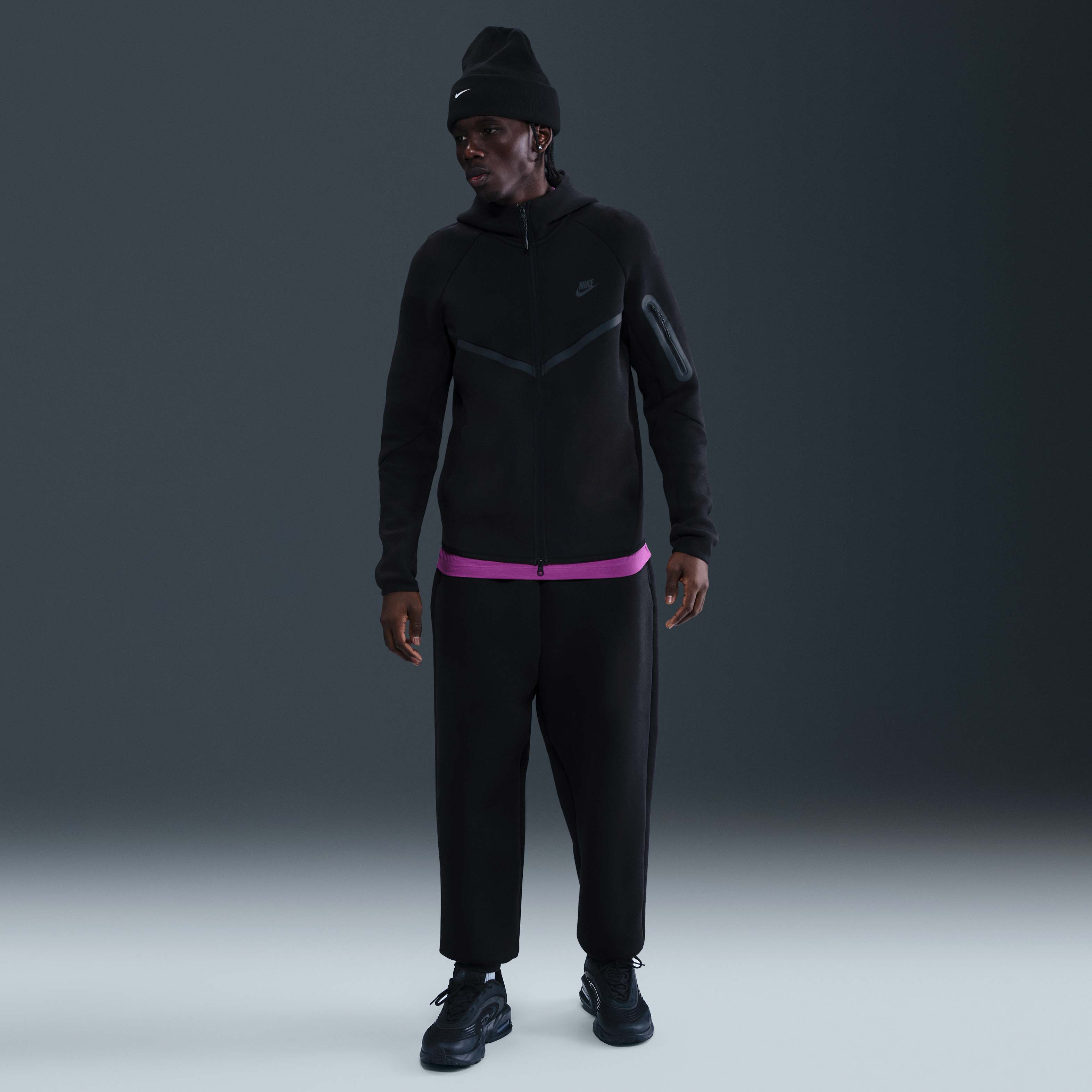 Nike Tech image number 3