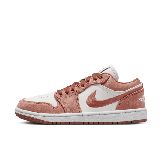 Rose gold 2025 nike jordans