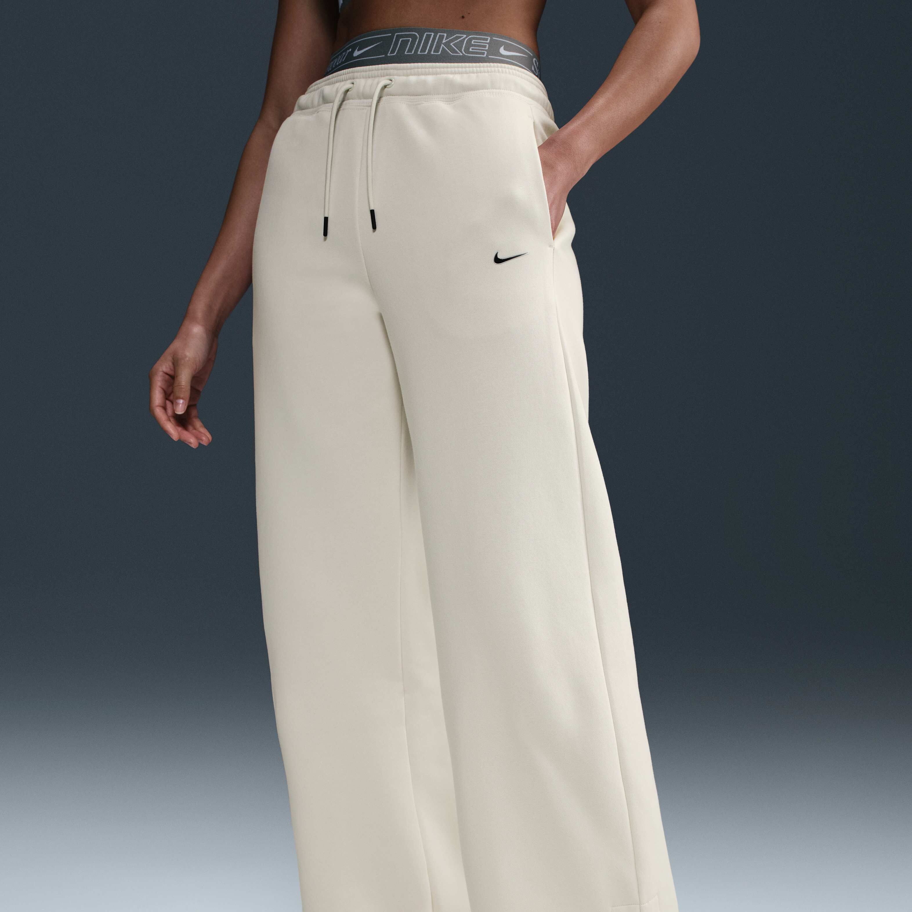 نايكي سبورتسوير فينيكس فليس image number 1