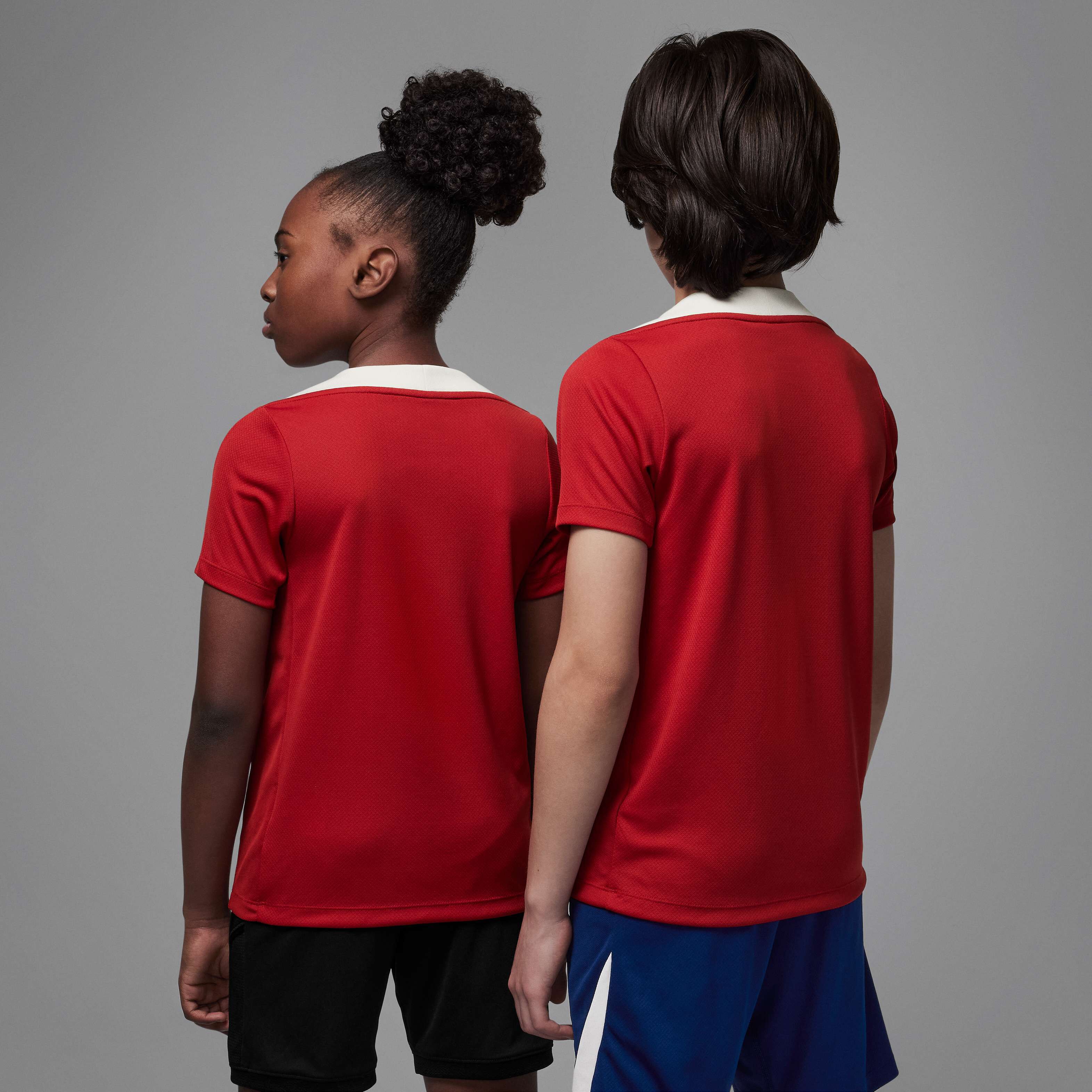 باريس سان جيرمان سترايك البديل image number 1