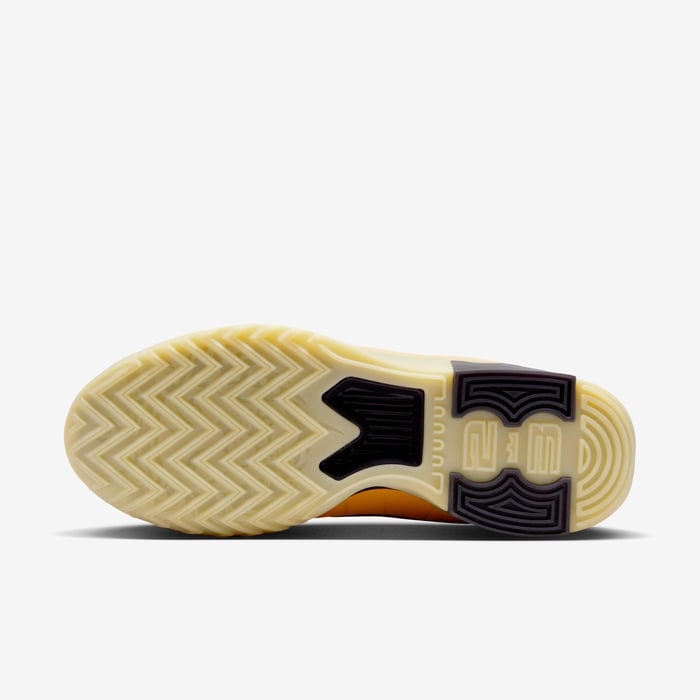 ليبرون وتنيس 9 image number 1 ليبرون وتنيس 9 image number 1