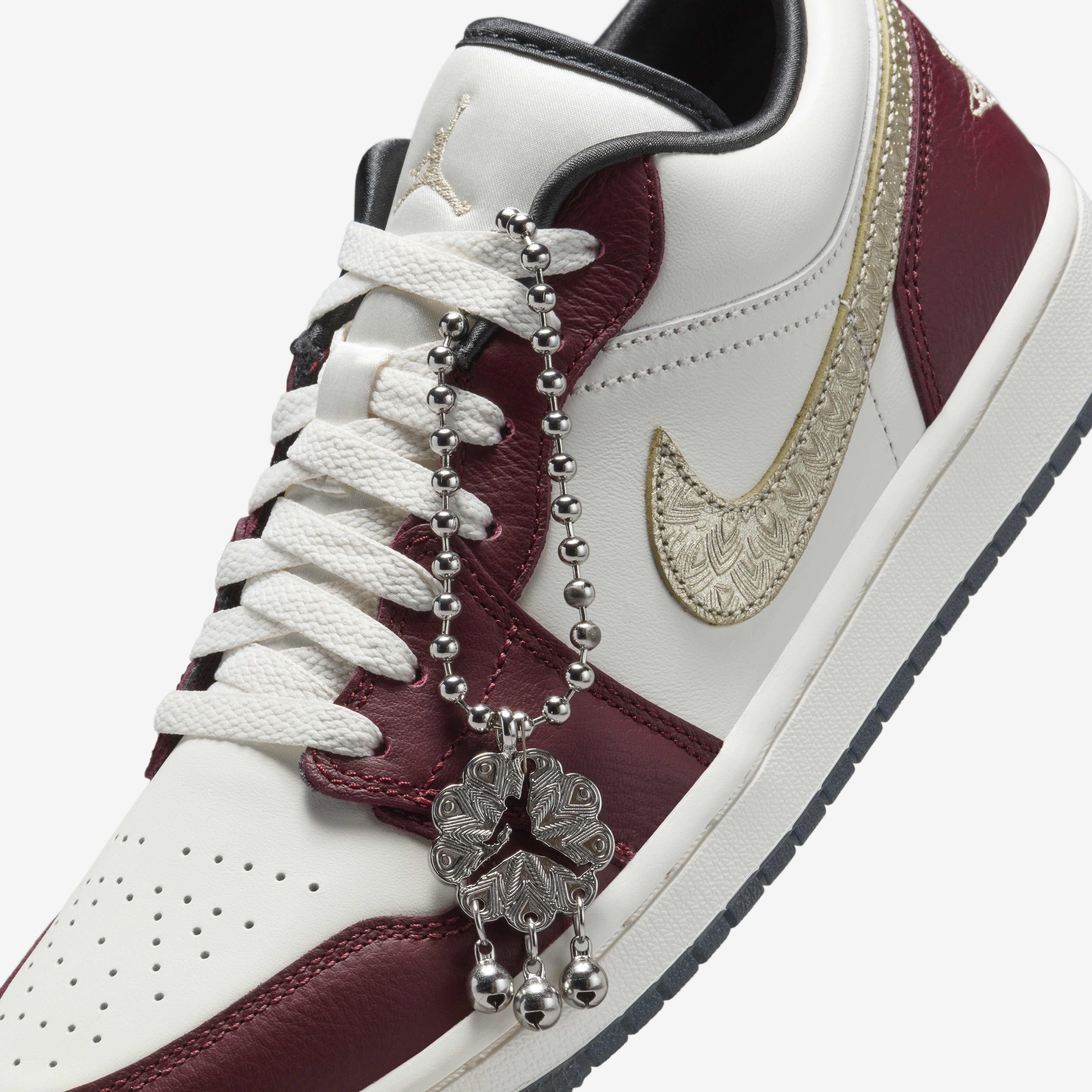 The new jordan 1s top